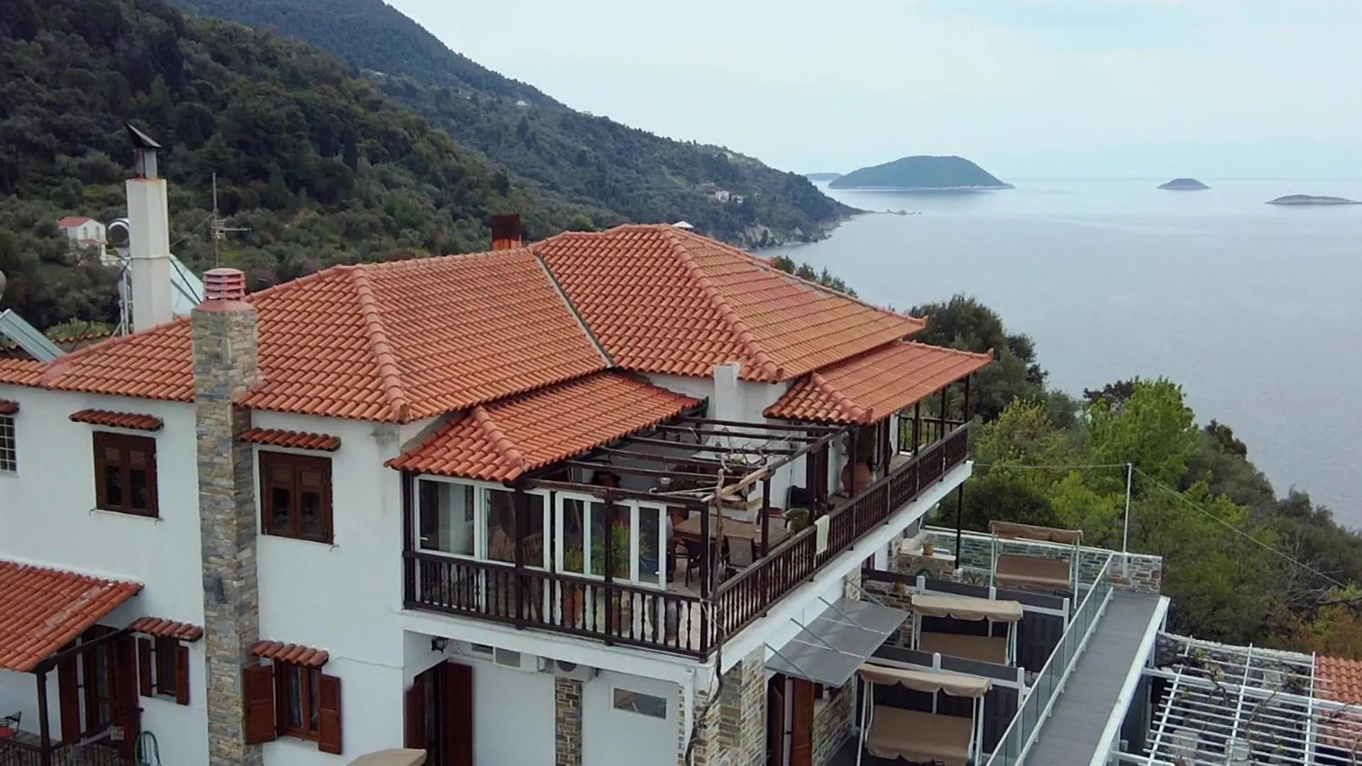 Property building in Aegean Wave - Faros