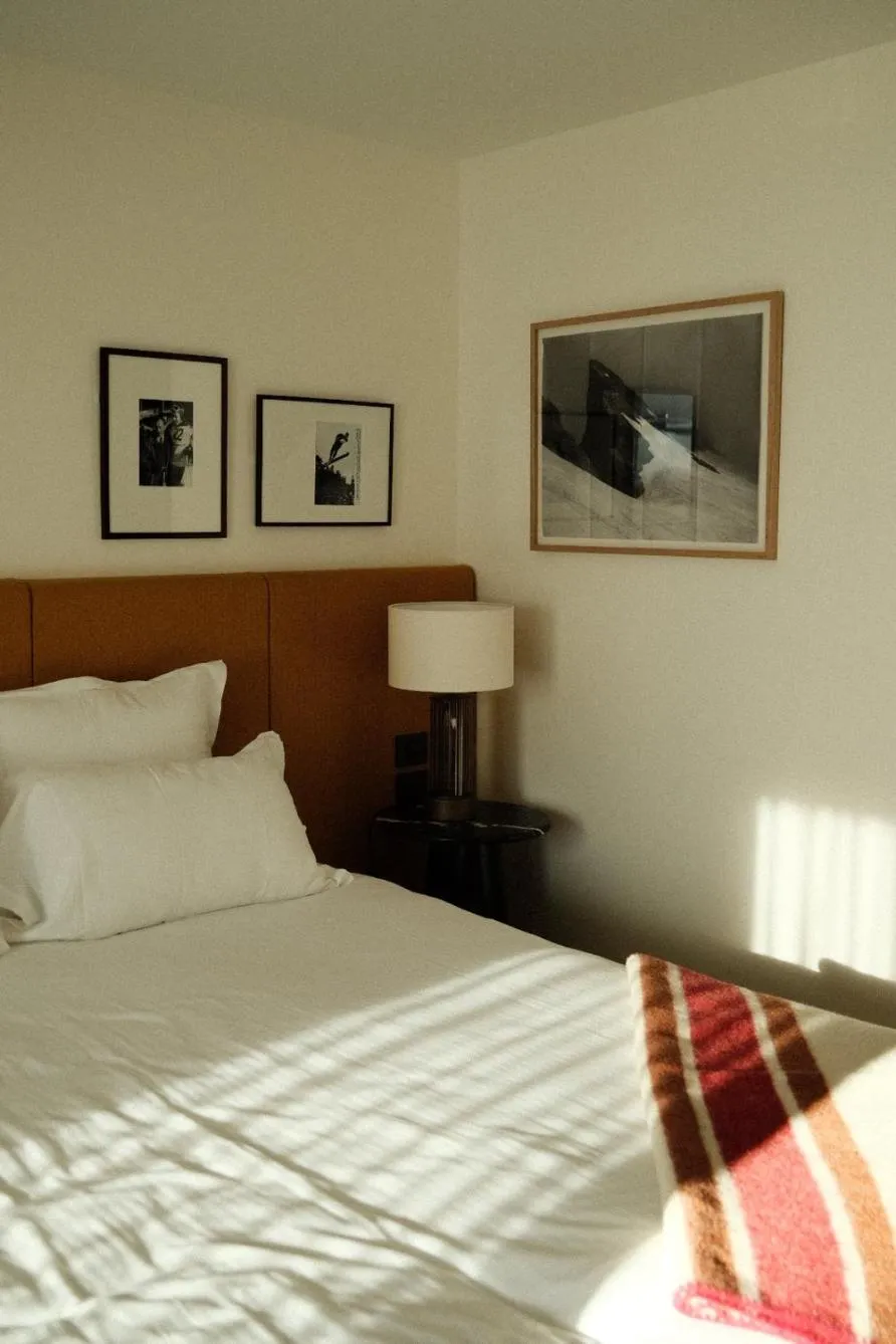 Bedroom, Bed in Le Val Thorens, a Beaumier hotel