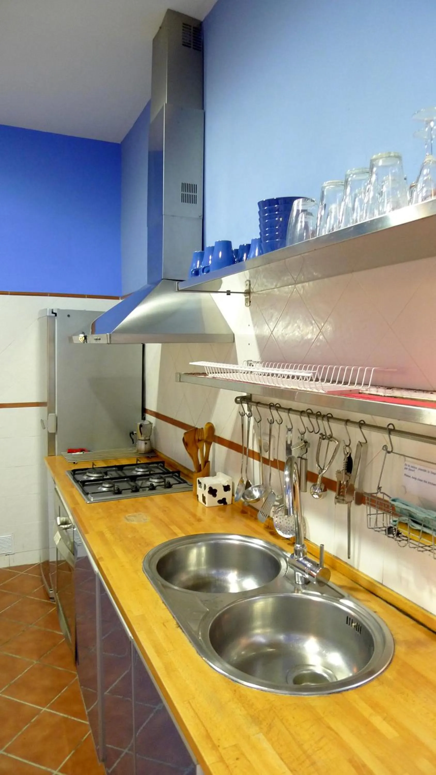 Kitchen or kitchenette in Villa Alicia Guest House