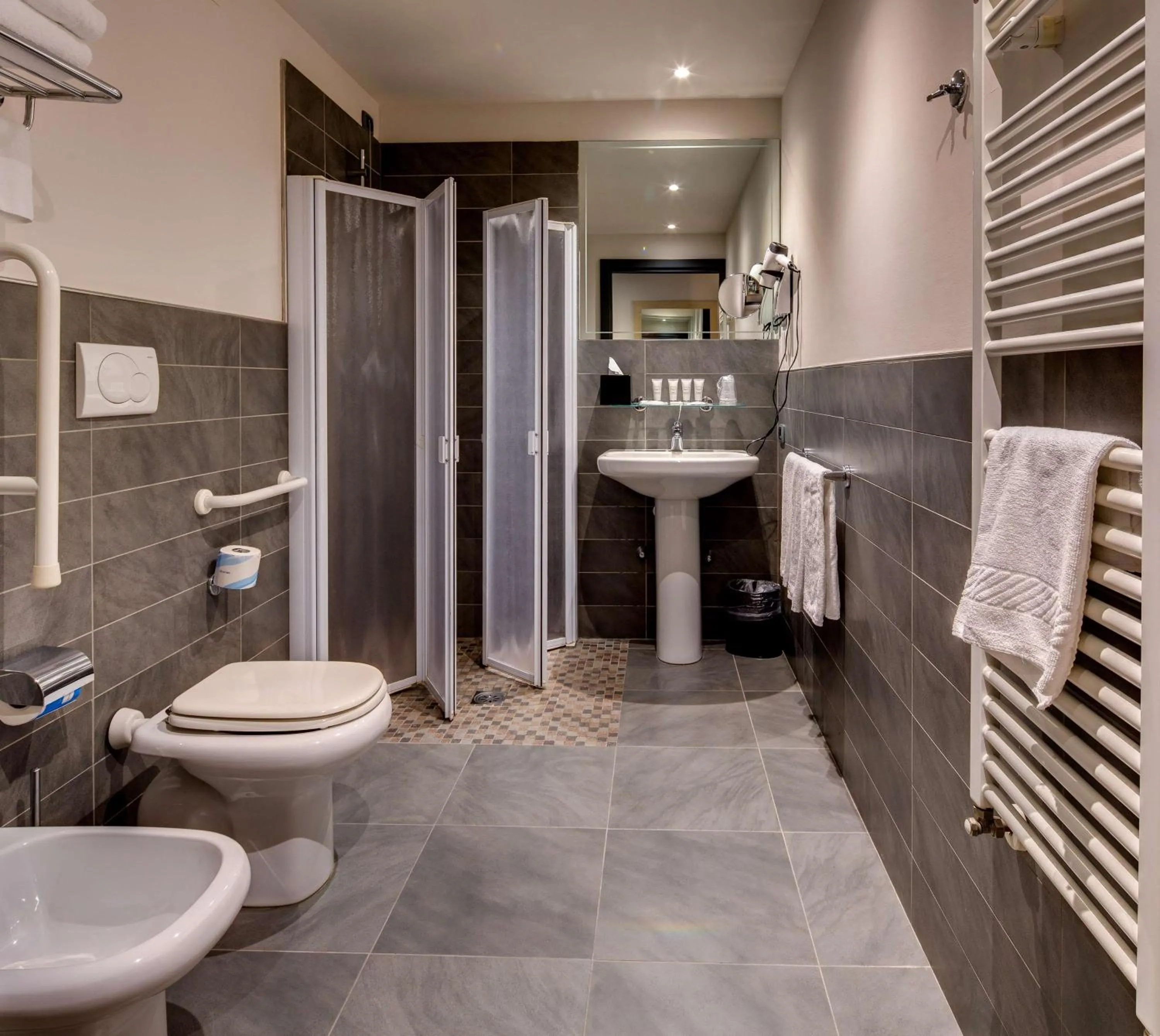 Bathroom in Best Western Plus Hotel Expo