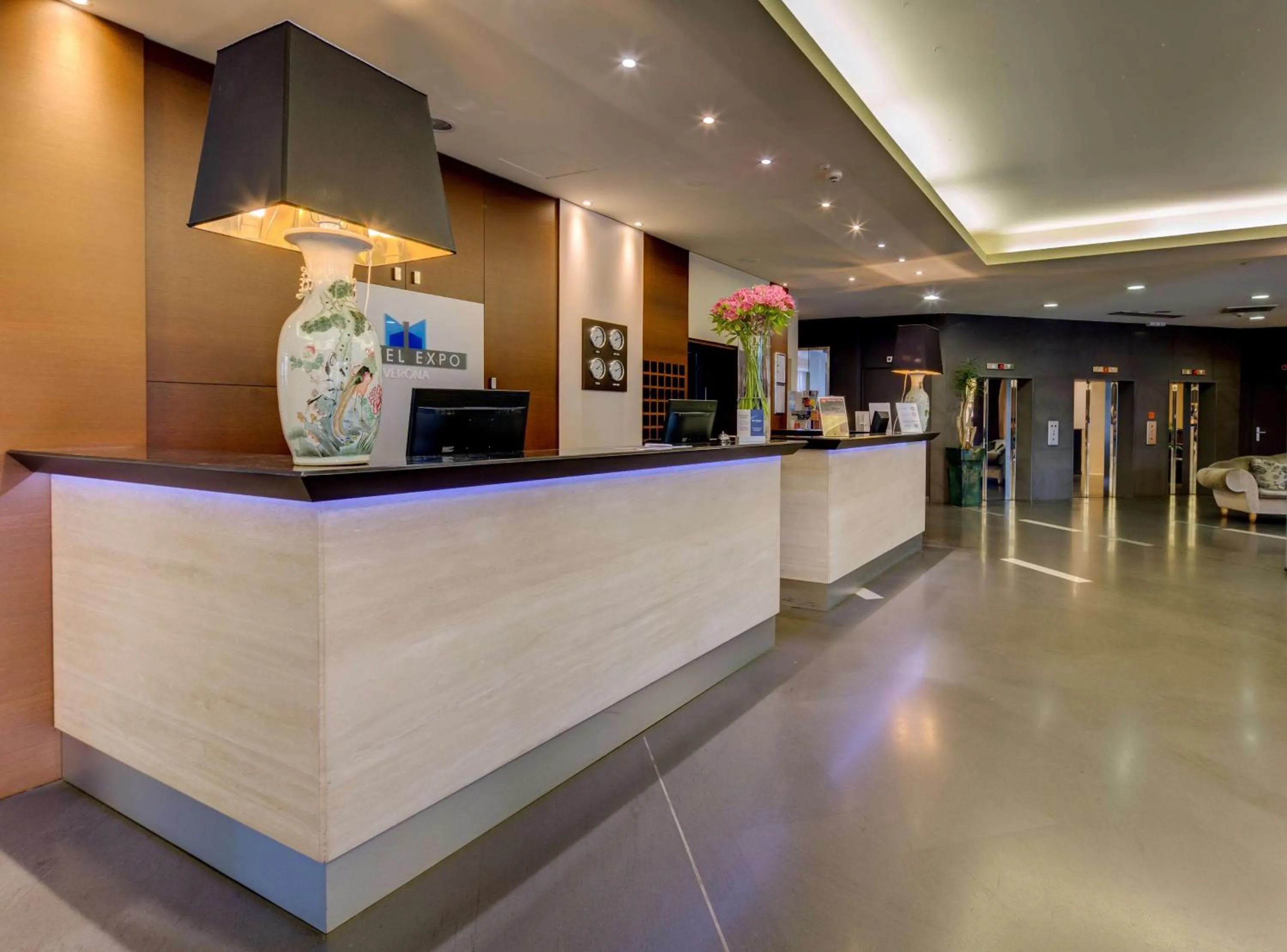 Lobby or reception in Best Western Plus Hotel Expo