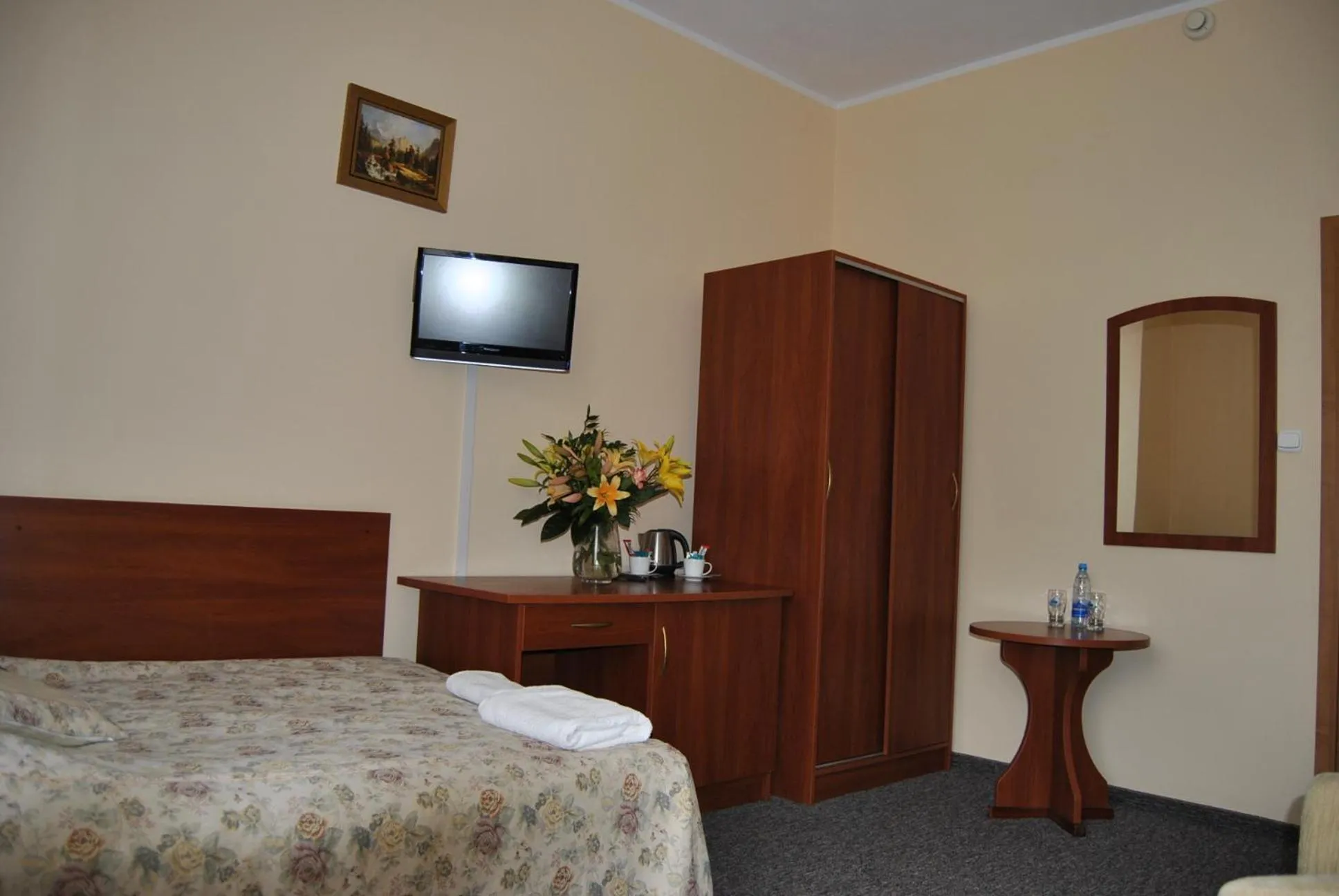 Bed in Hotel pod Wierzba