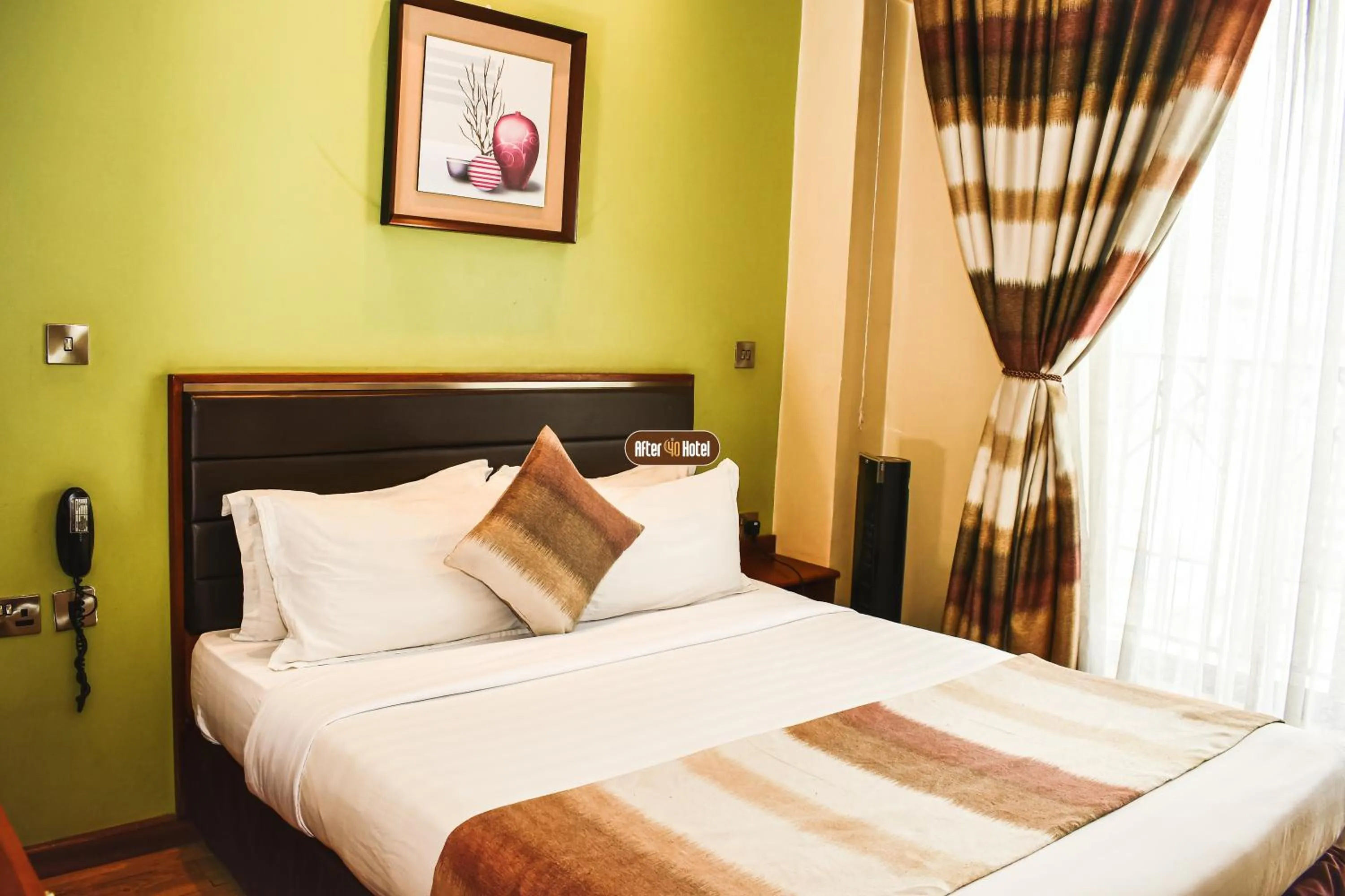 Property building, Bed in After 40 Hotel