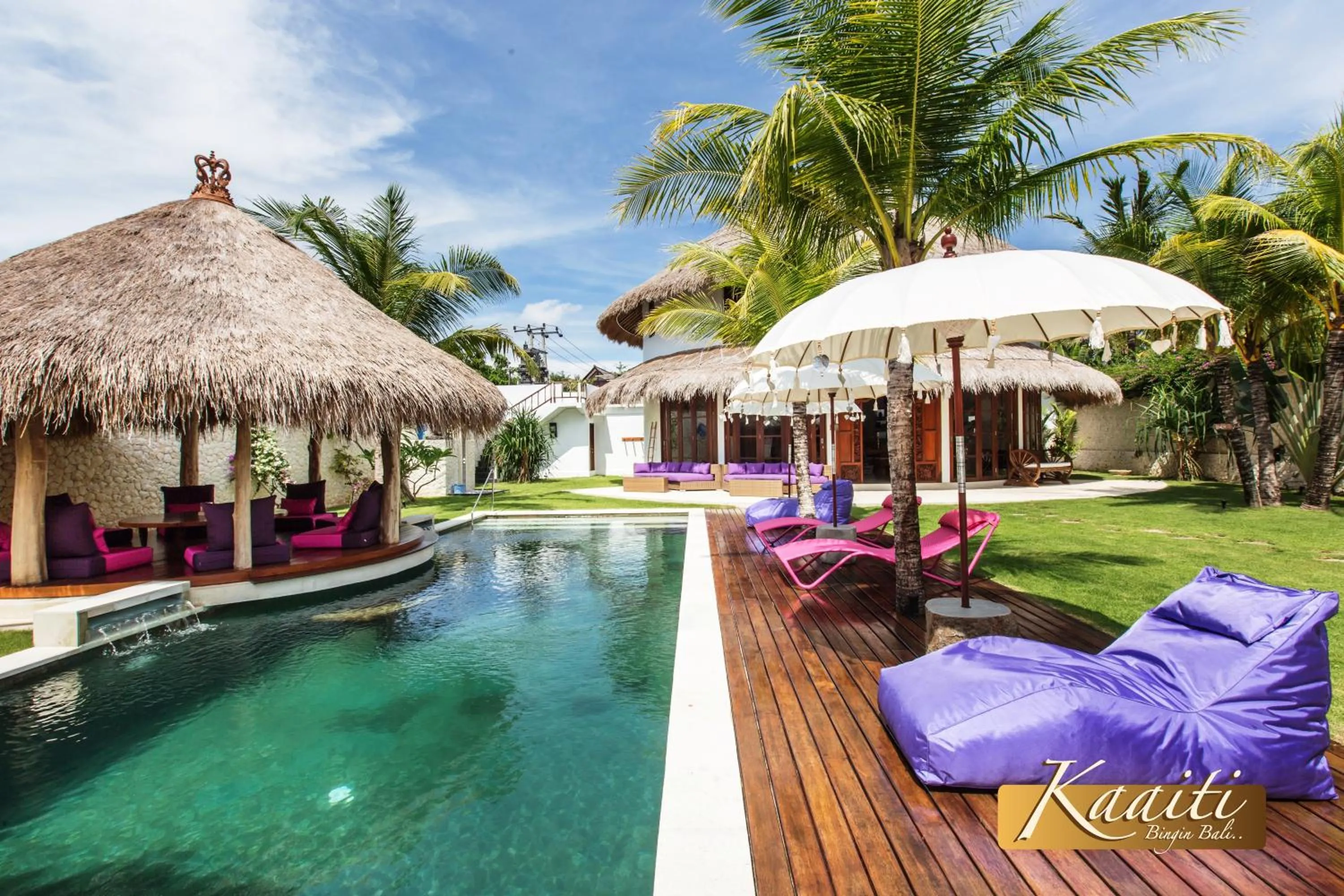 Property building in Villa Kaaiti