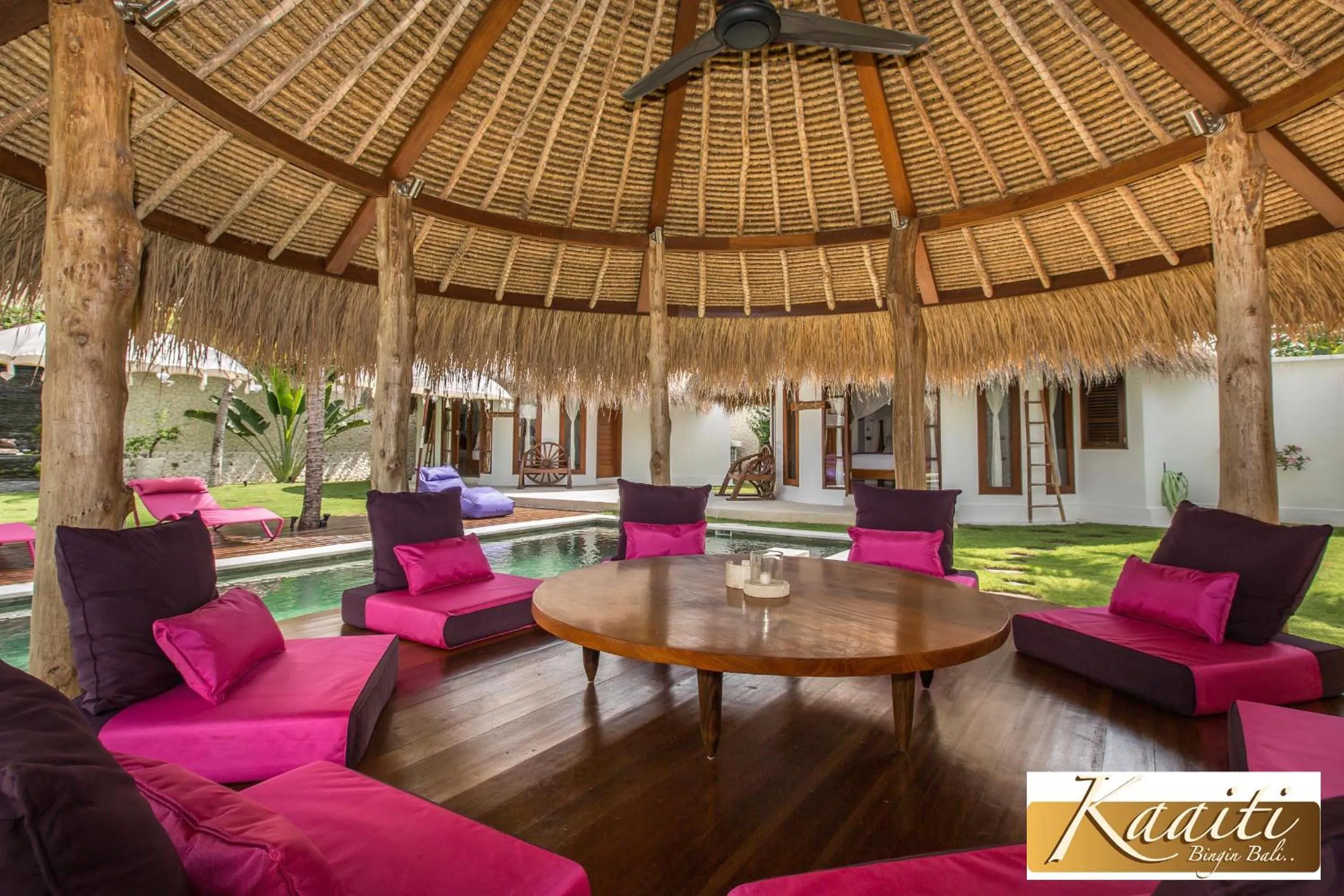 Property building in Villa Kaaiti