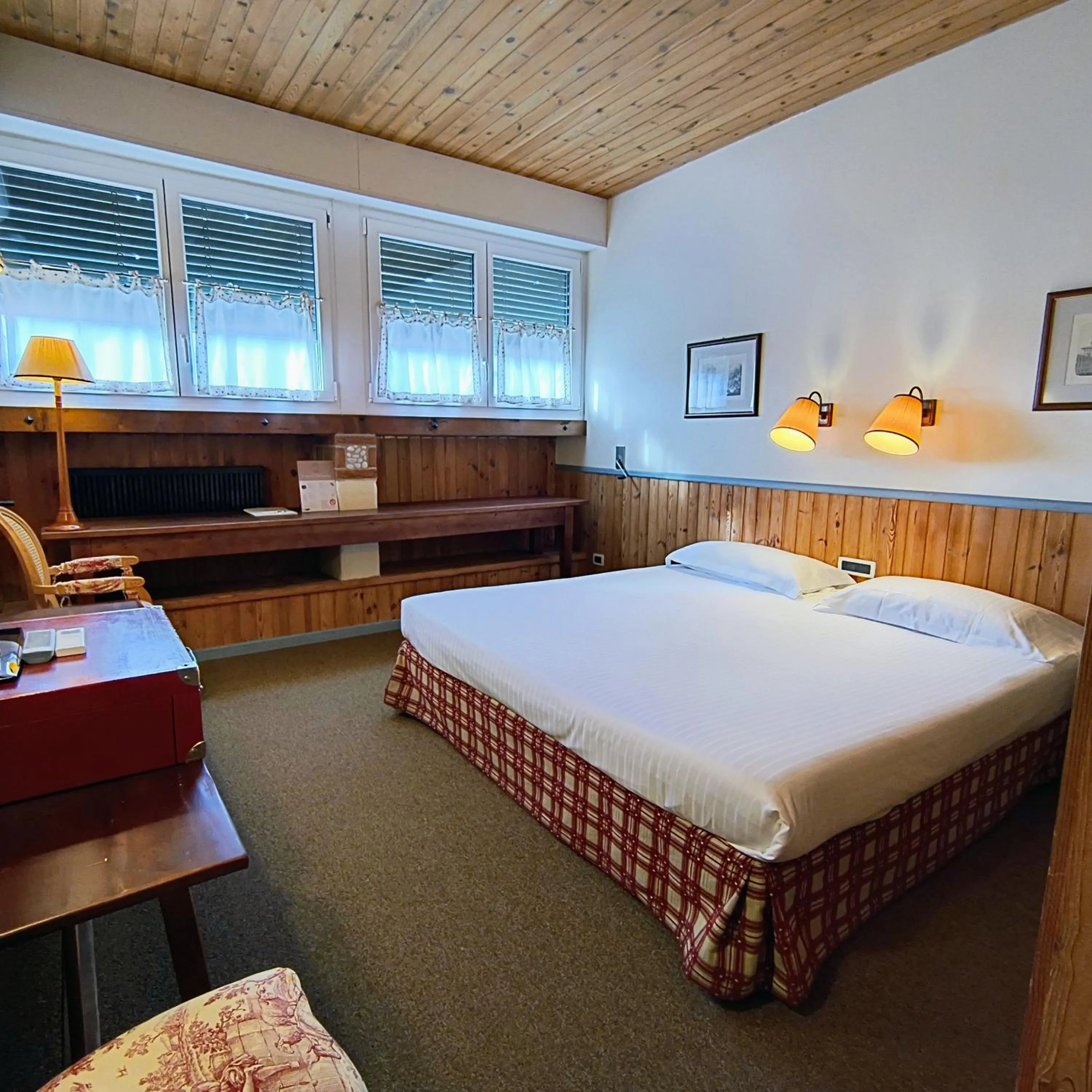 Bed in Hotel Miramonti