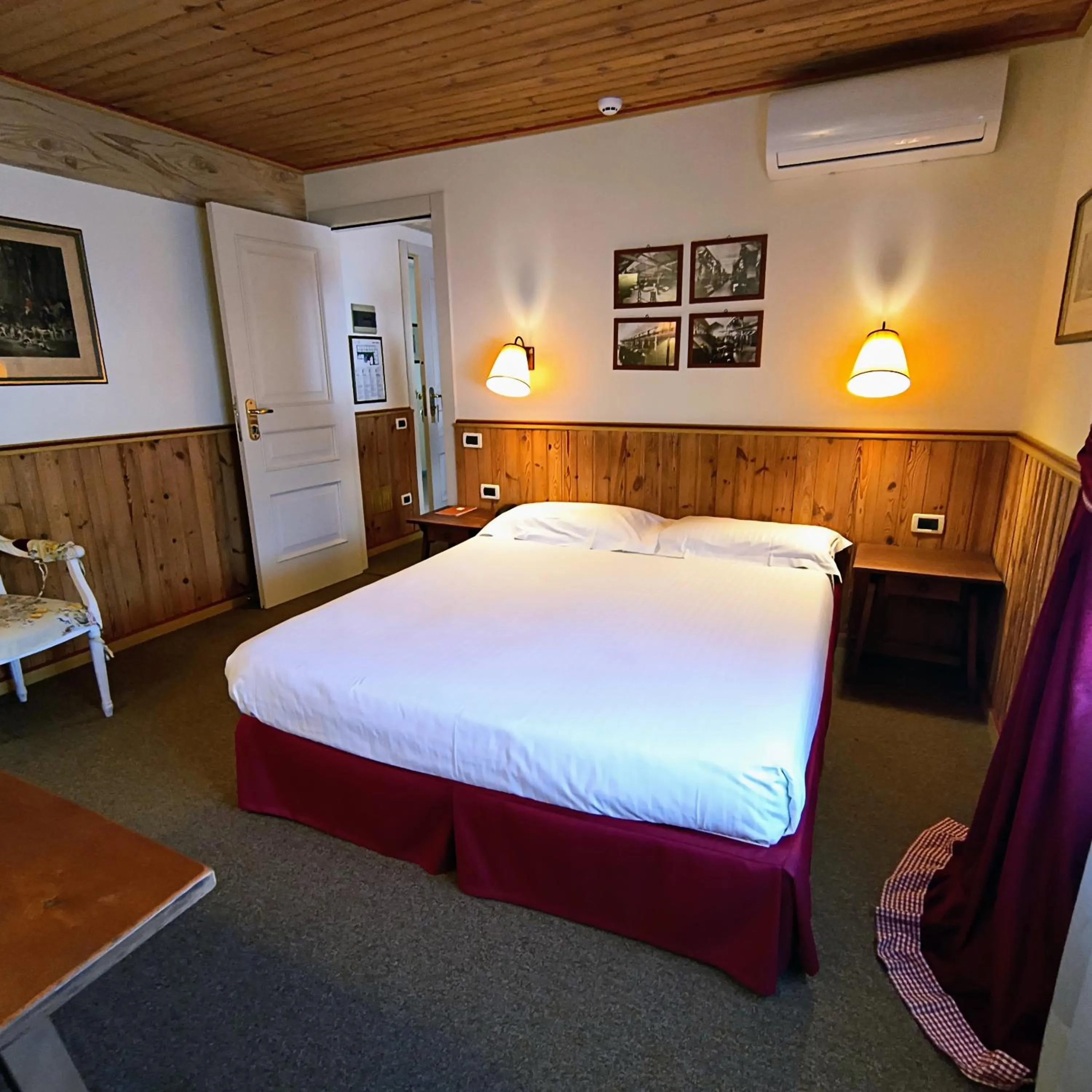 Bed in Hotel Miramonti