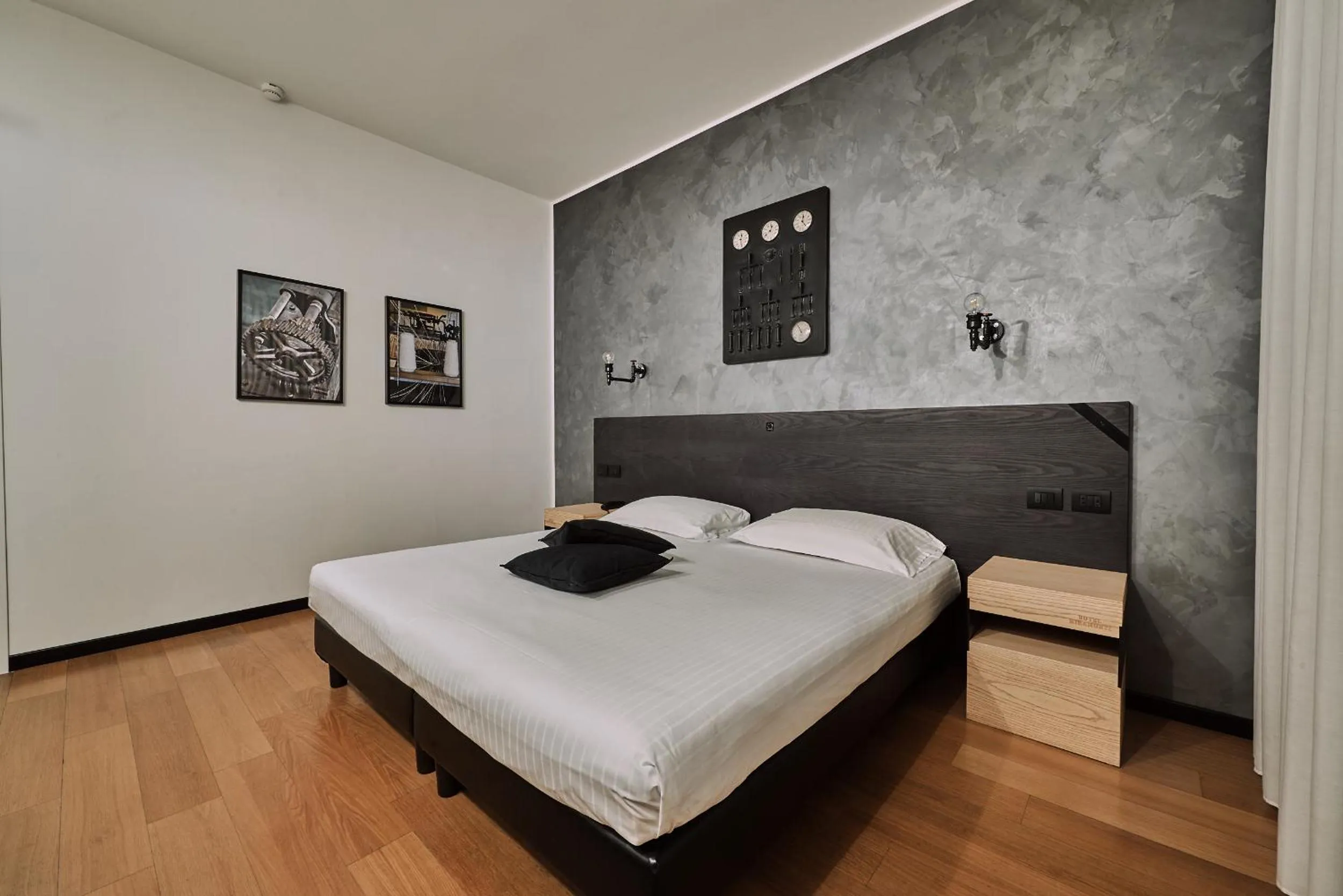 Bed in Hotel Miramonti