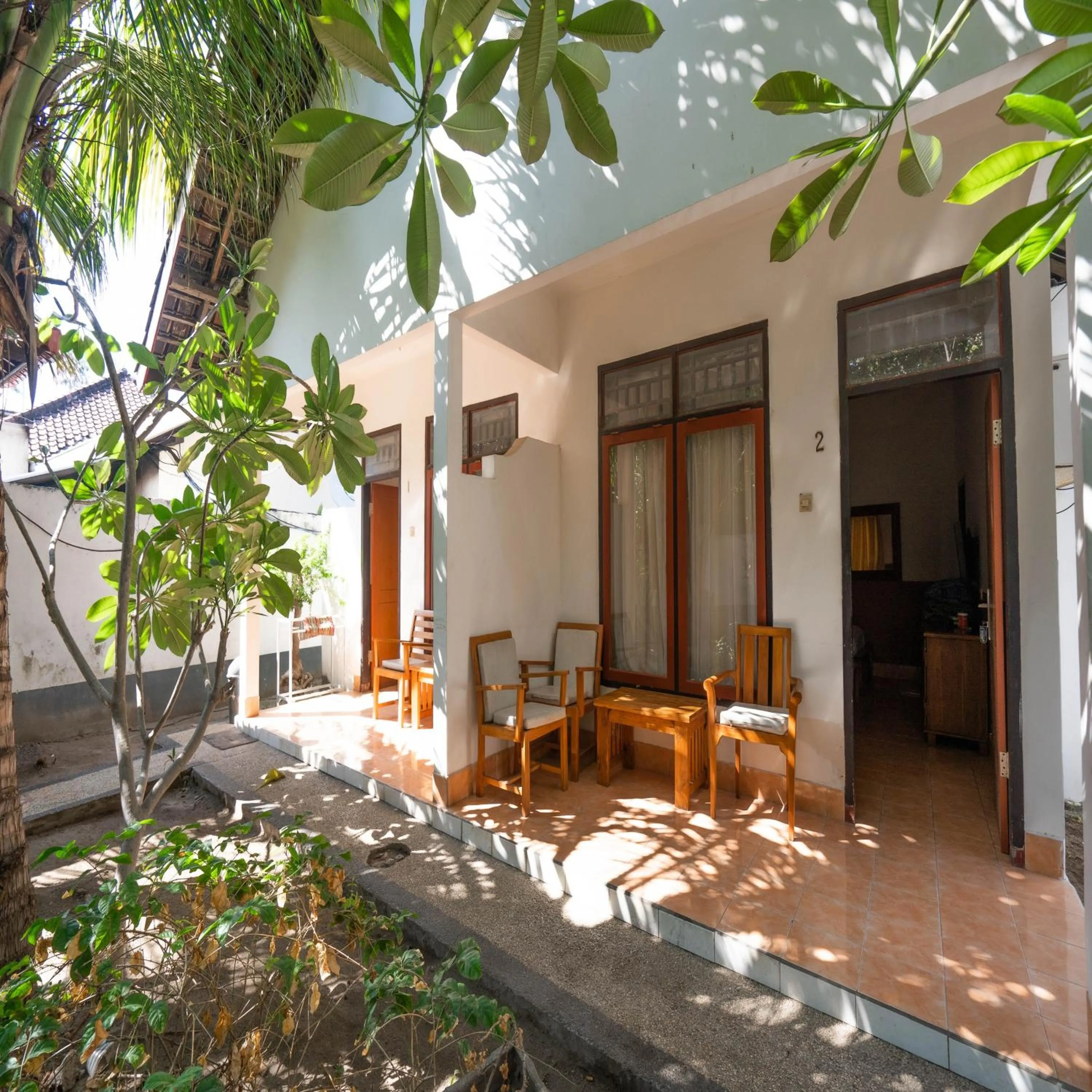 Seating area in RedDoorz at Ocean 2 Gili Trawangan