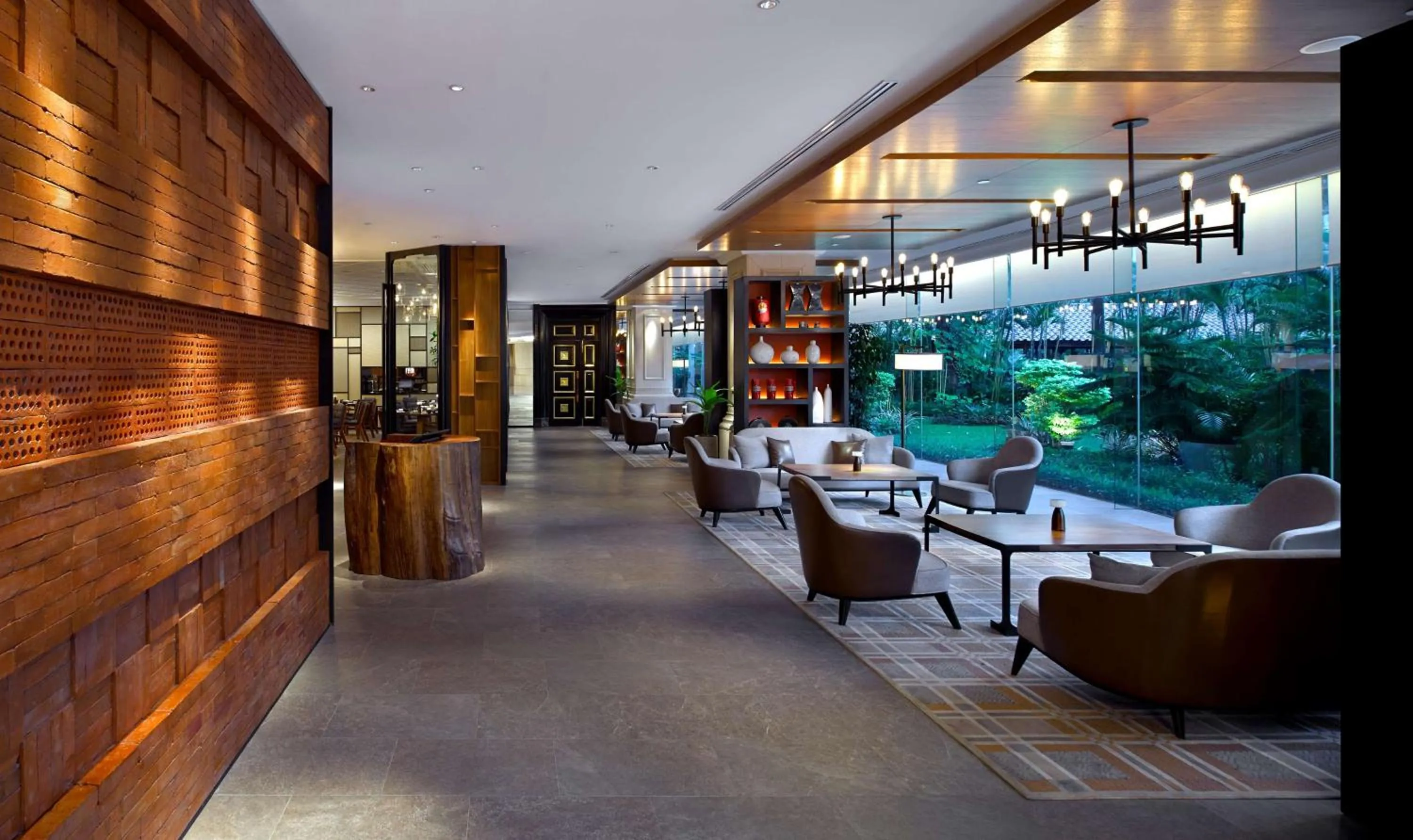 Restaurant/places to eat in Shangri-La Jakarta