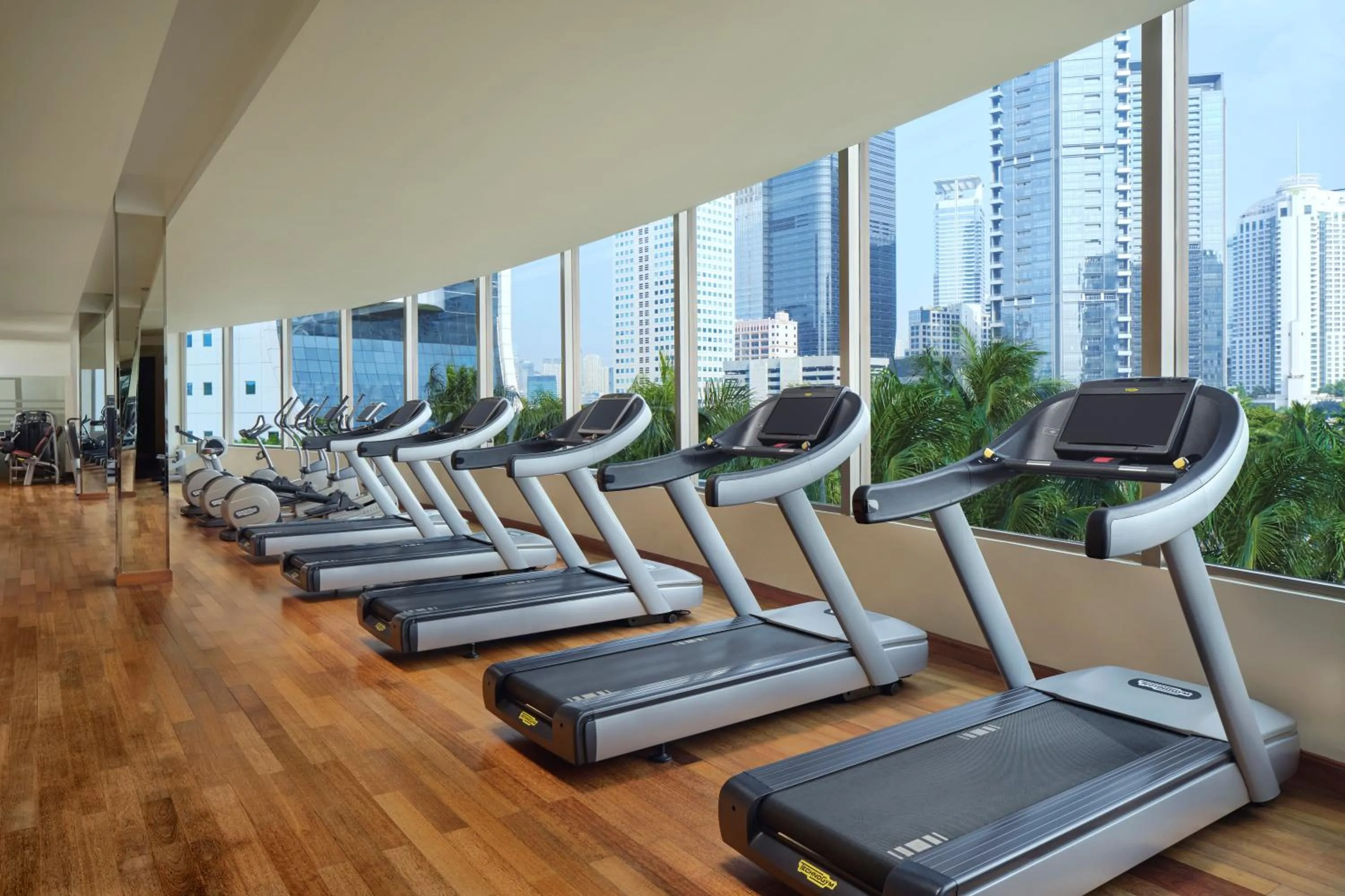 Fitness centre/facilities in Shangri-La Jakarta