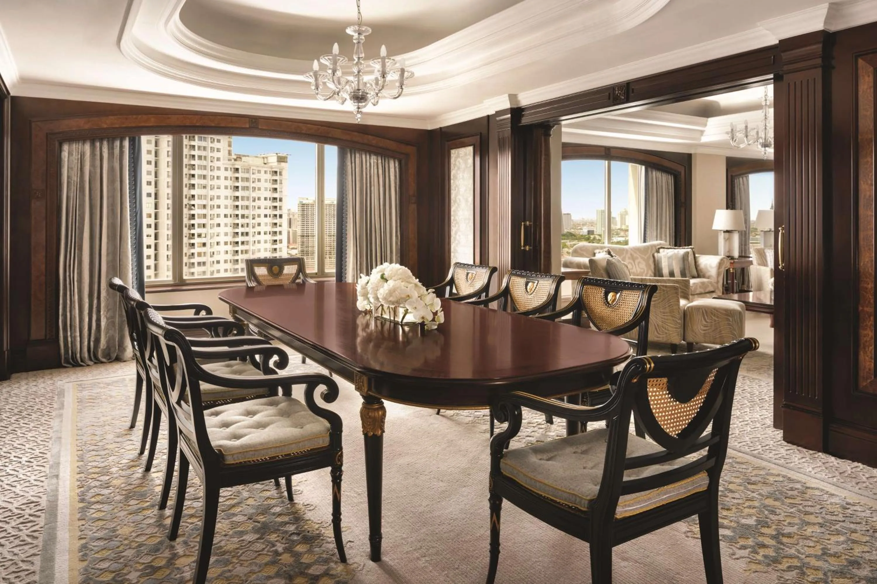 Photo of the whole room in Shangri-La Jakarta