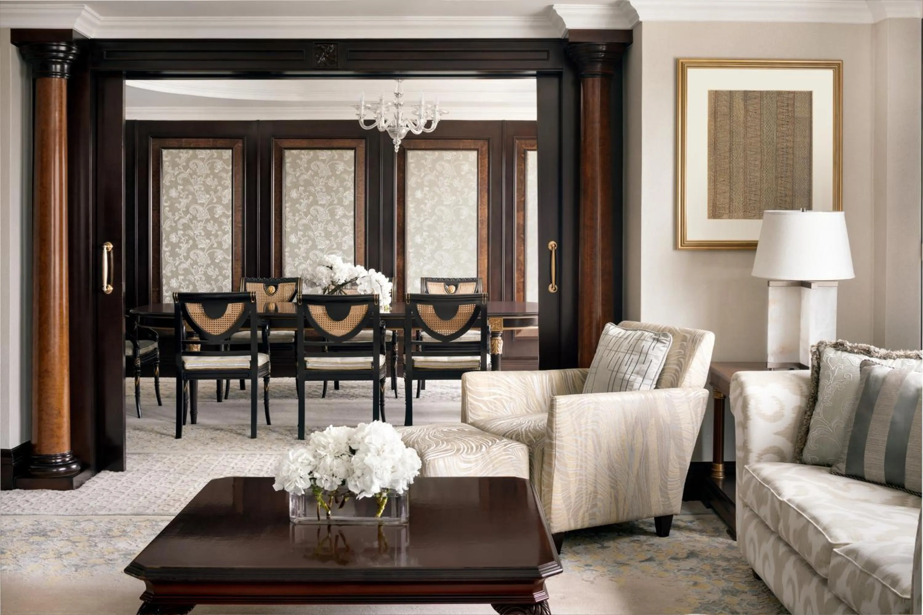 Living room in Shangri-La Jakarta