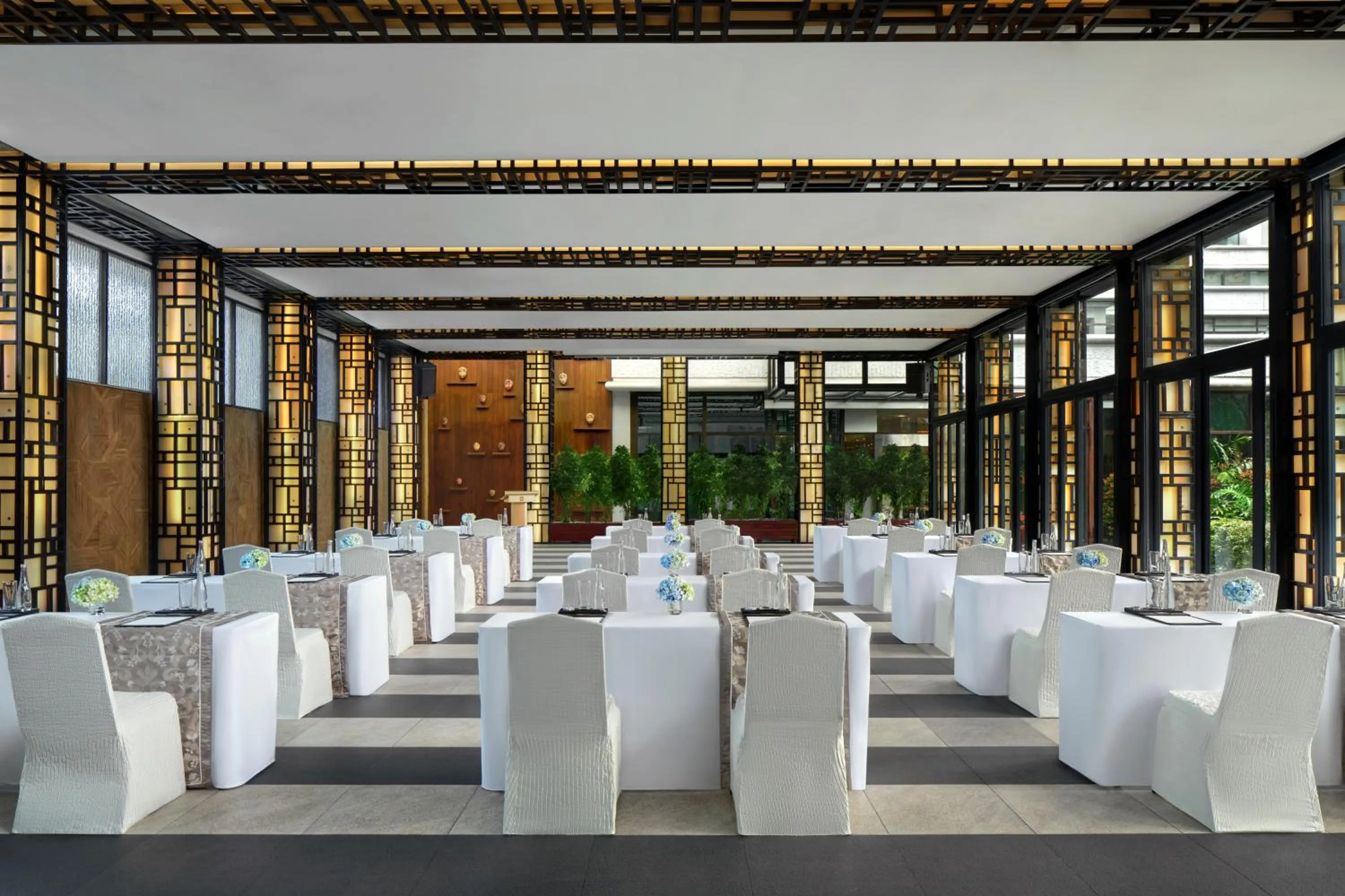 Meeting/conference room in Shangri-La Jakarta