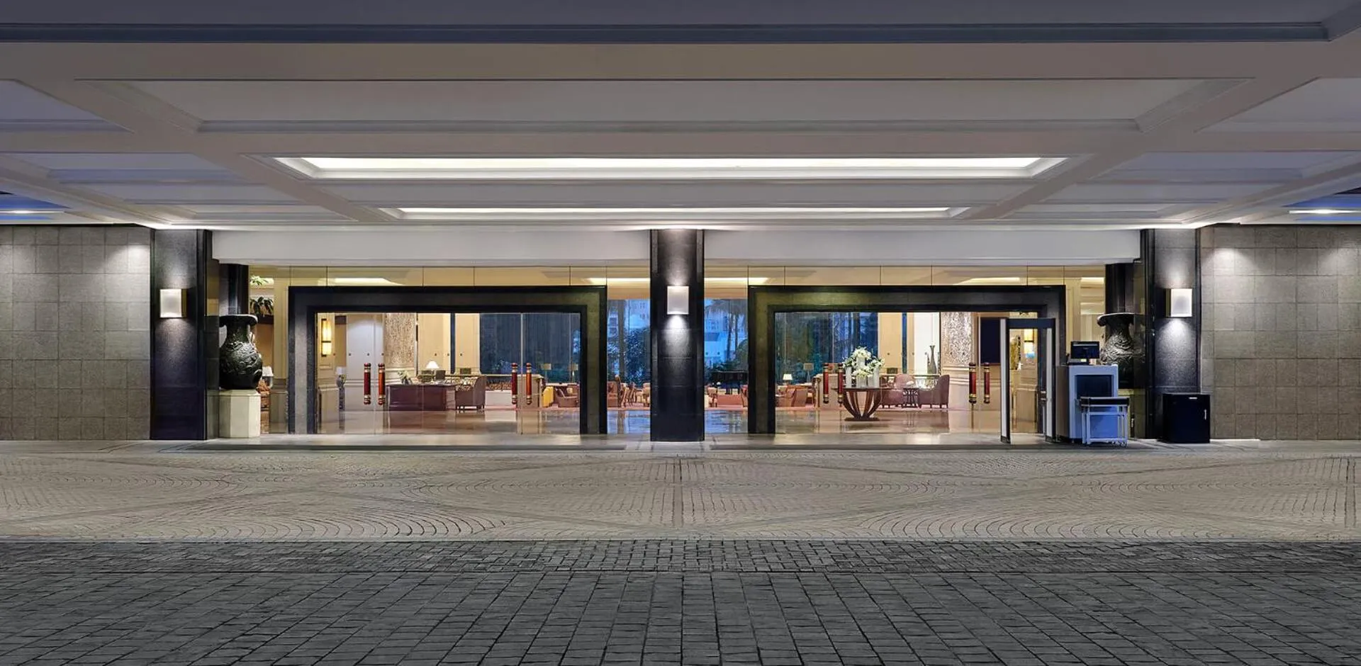 Lobby or reception in Shangri-La Jakarta