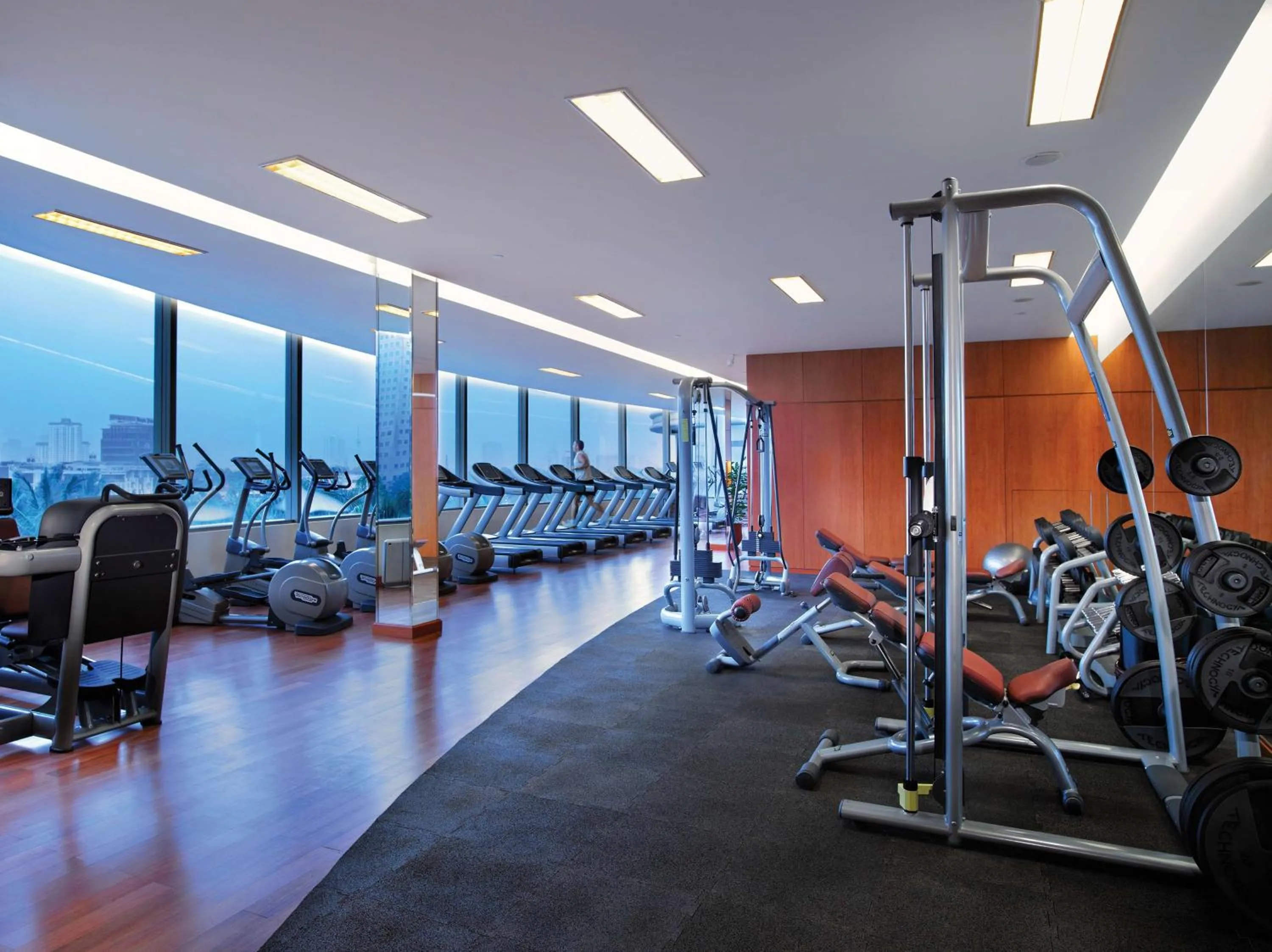 Fitness centre/facilities in Shangri-La Jakarta