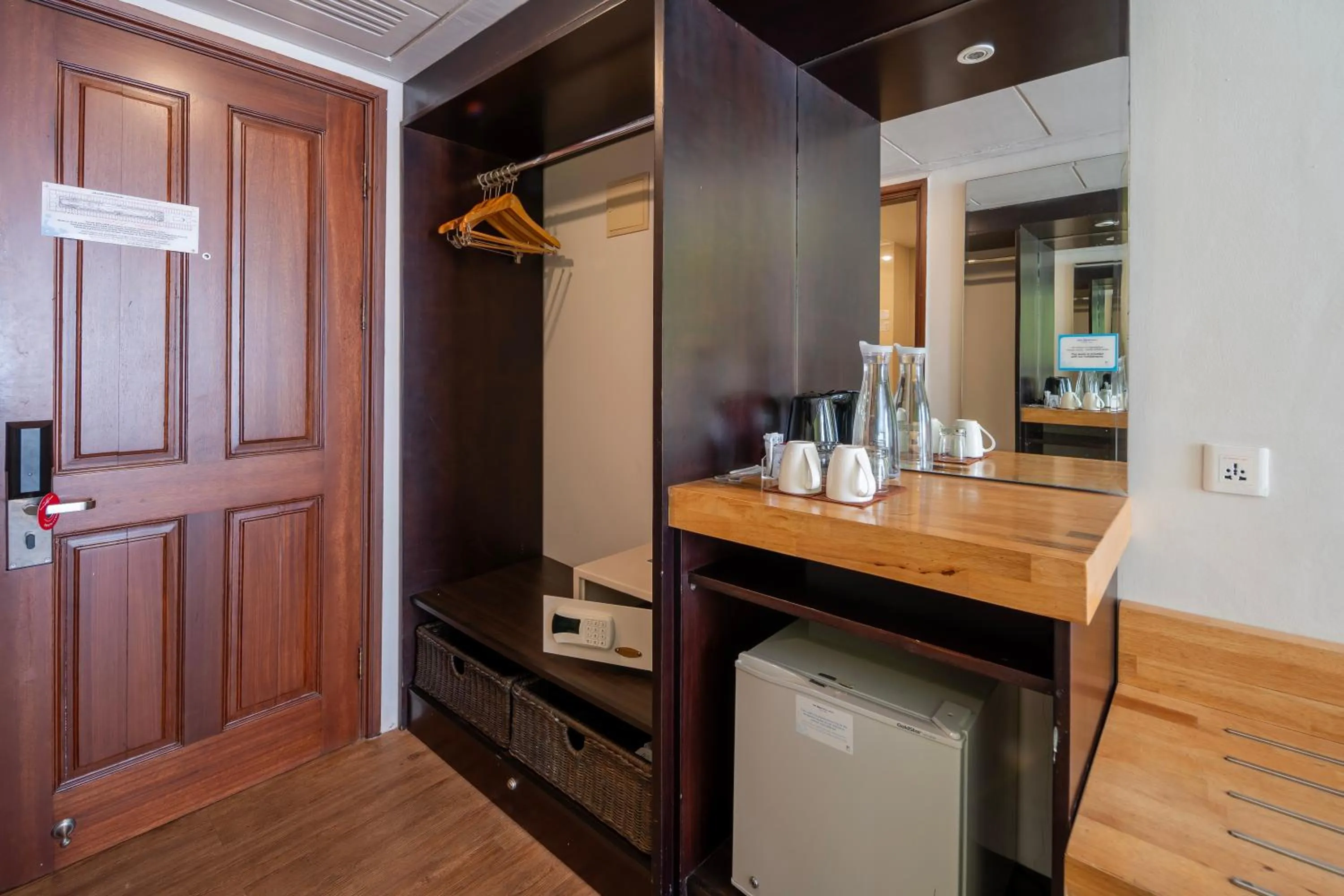 wardrobe in Prime Plaza Hotel Sanur – Bali