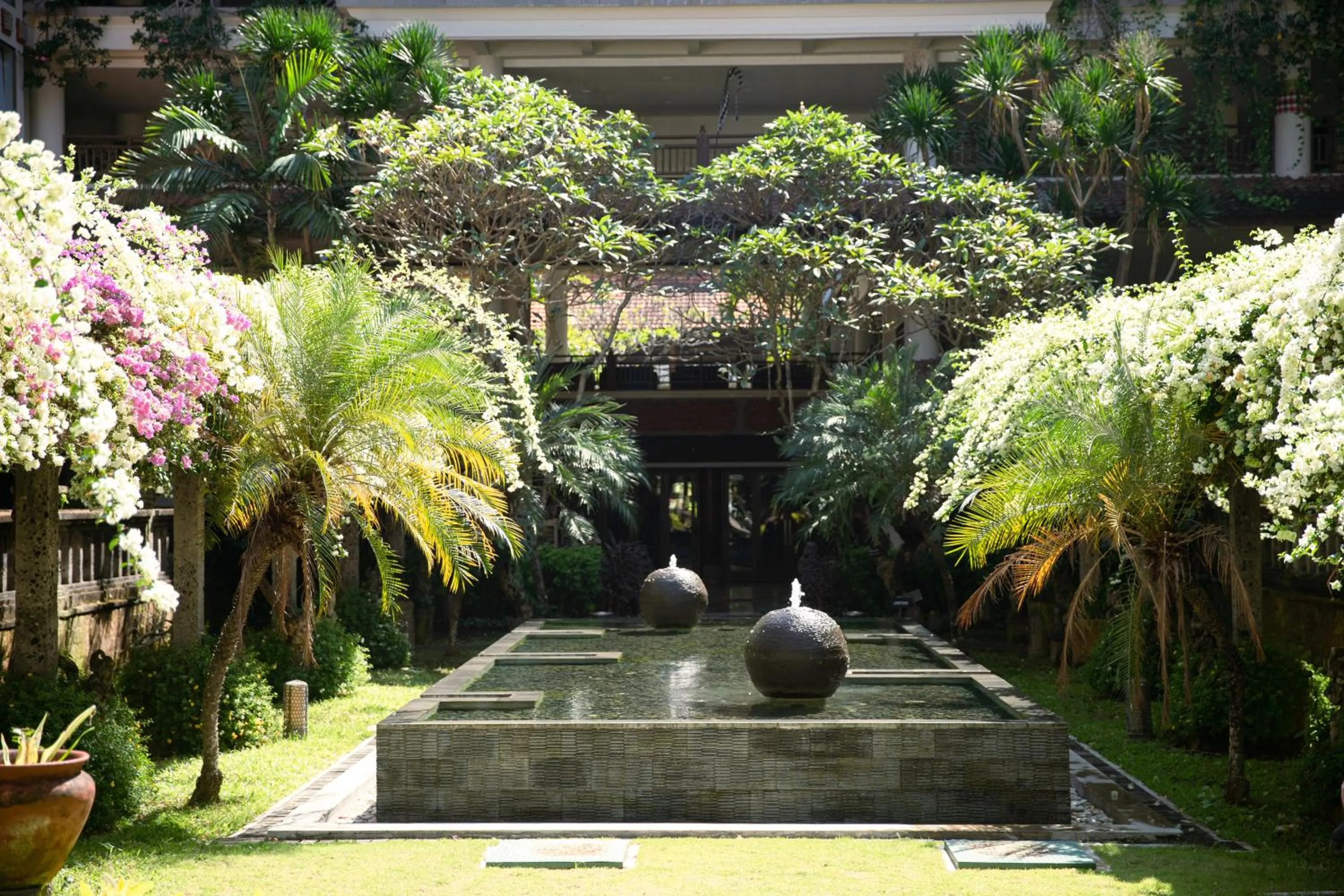 Garden in Prime Plaza Hotel Sanur – Bali
