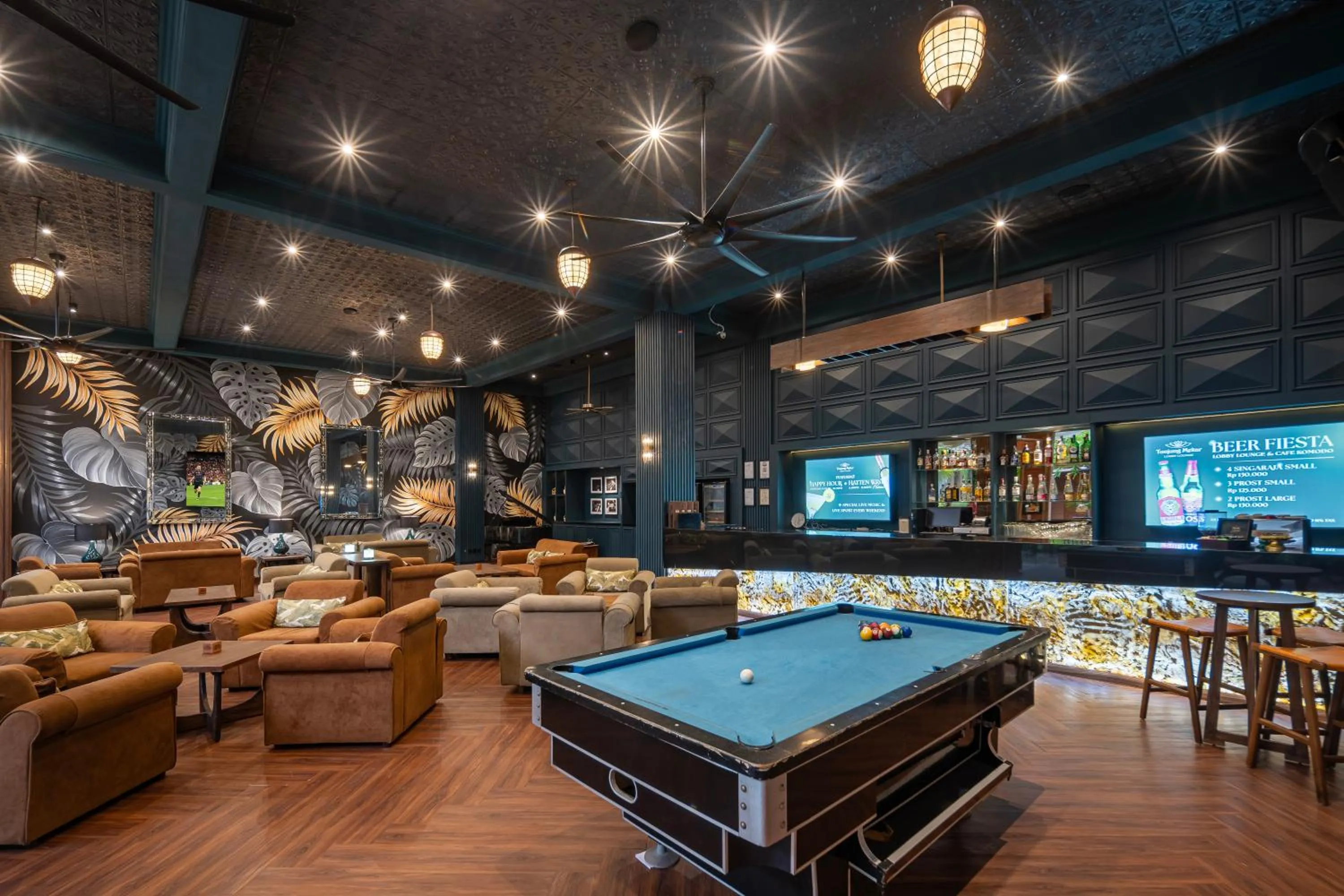 Lounge or bar in Prime Plaza Hotel Sanur – Bali