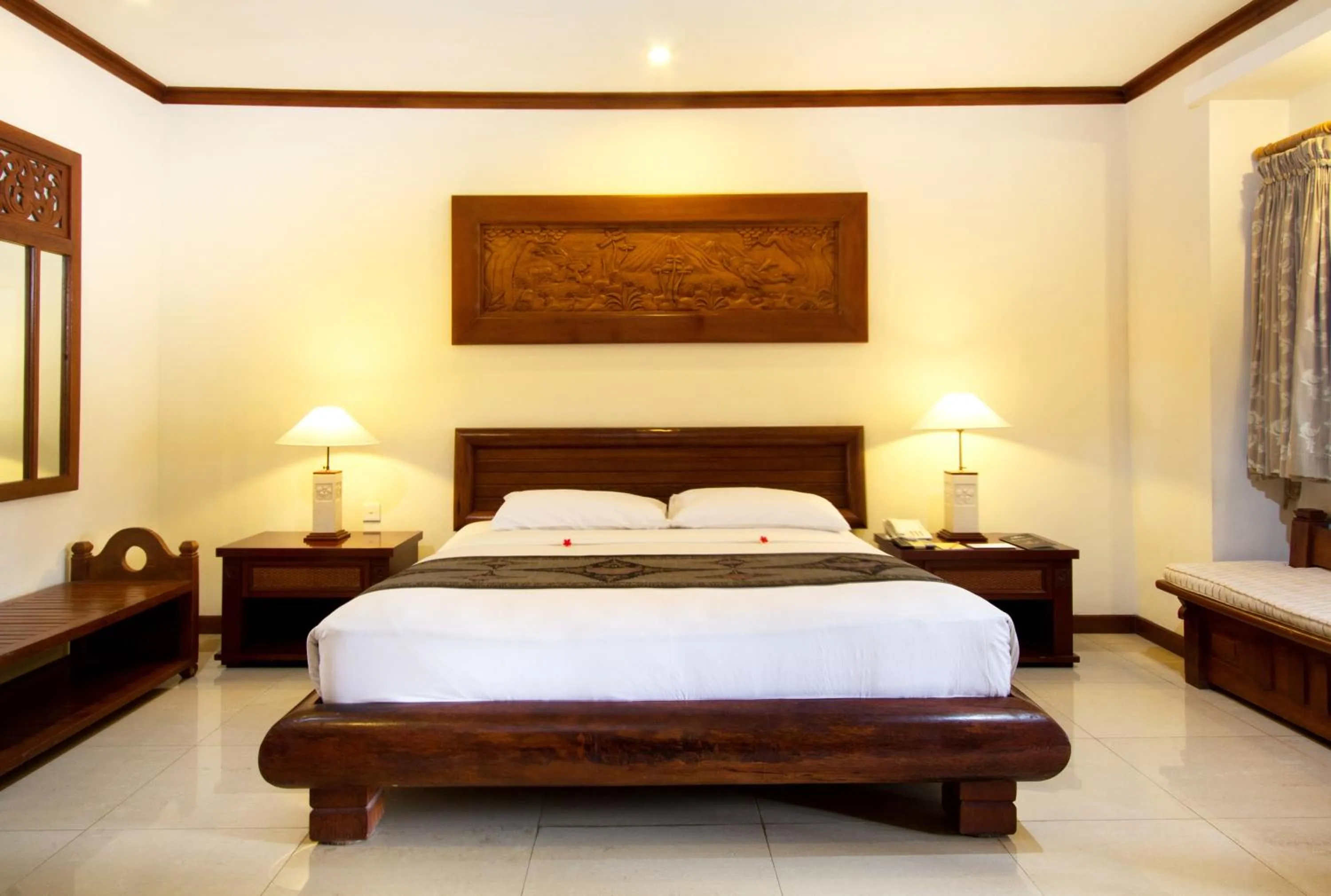 Bedroom, Bed in Grand Balisani Suites Hotel