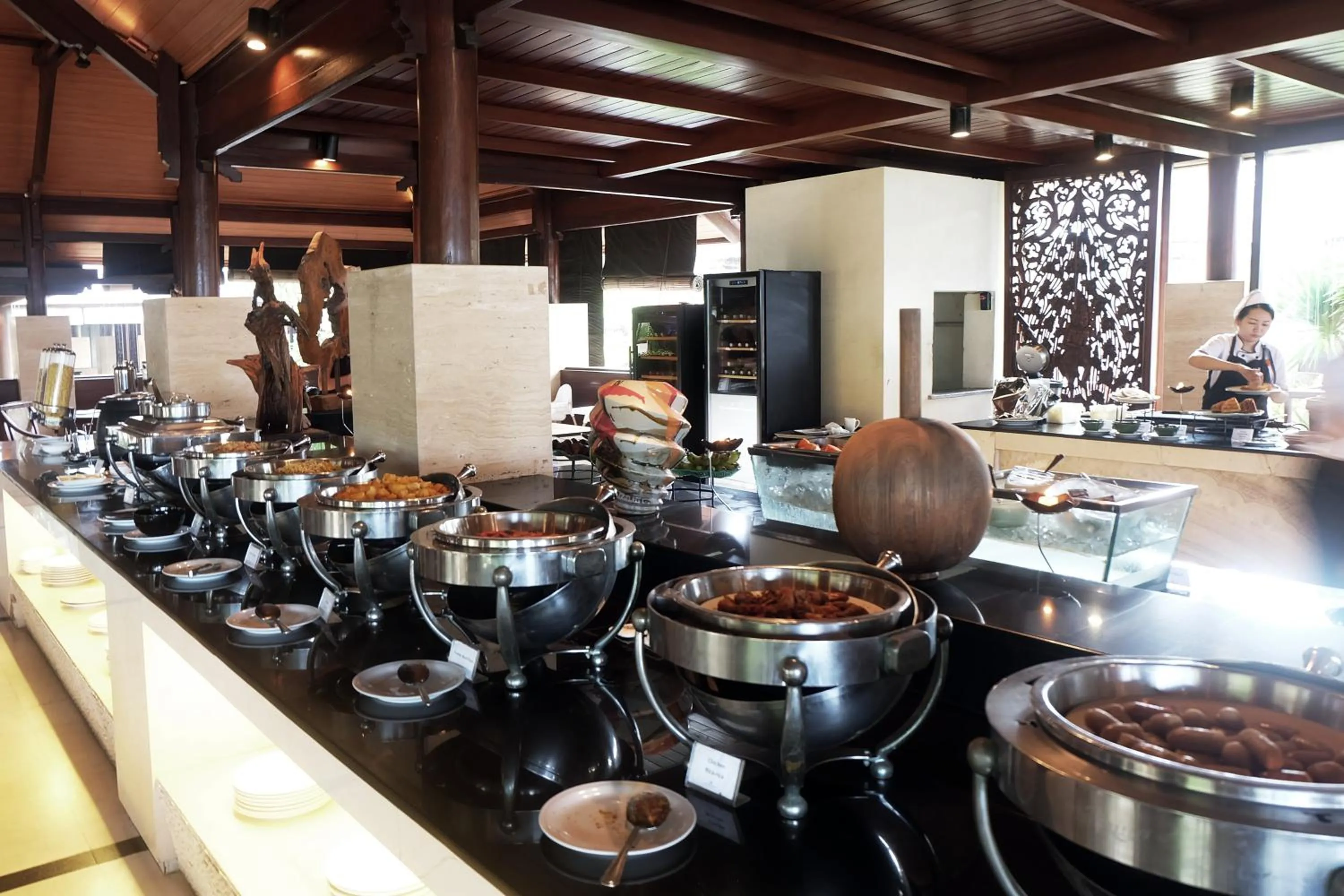 Breakfast in Grand Balisani Suites Hotel