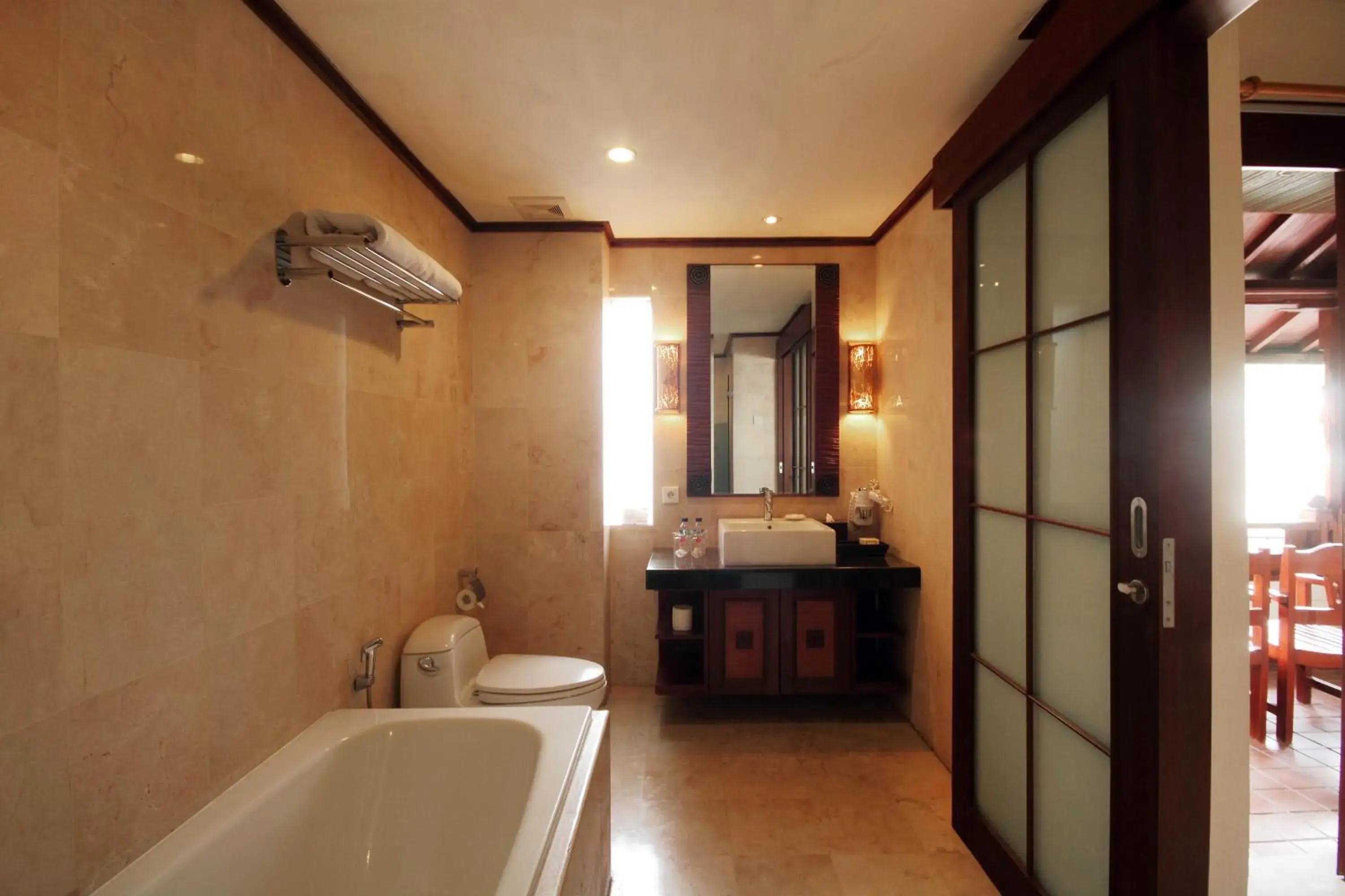 Deluxe Double or Twin Room with Balcony in Grand Balisani Suites Hotel Deluxe Double or Twin Room with Balcony in Grand Balisani Suites Hotel