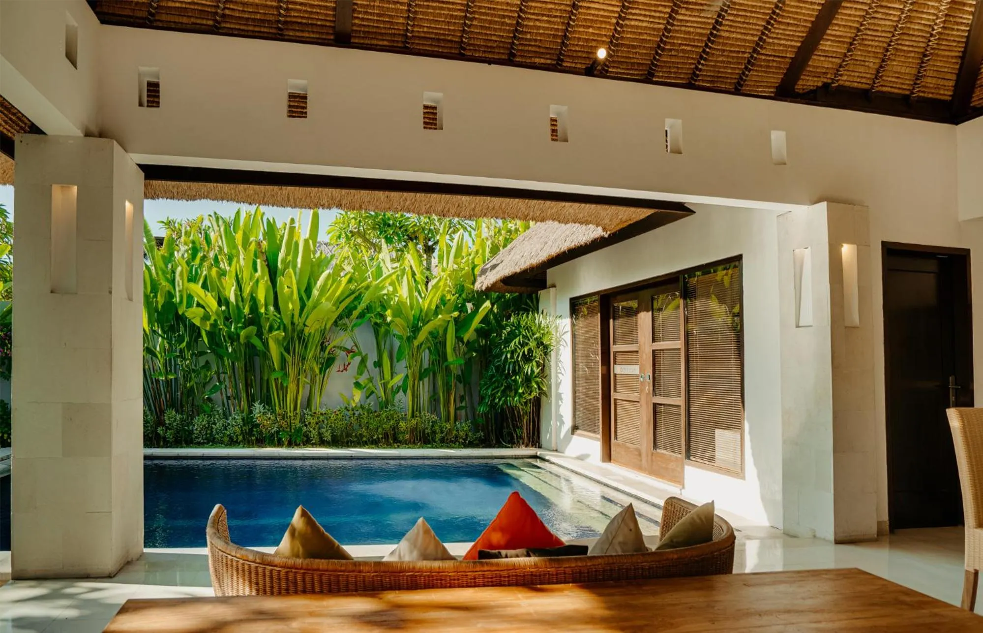 Swimming pool in Bvilla Spa