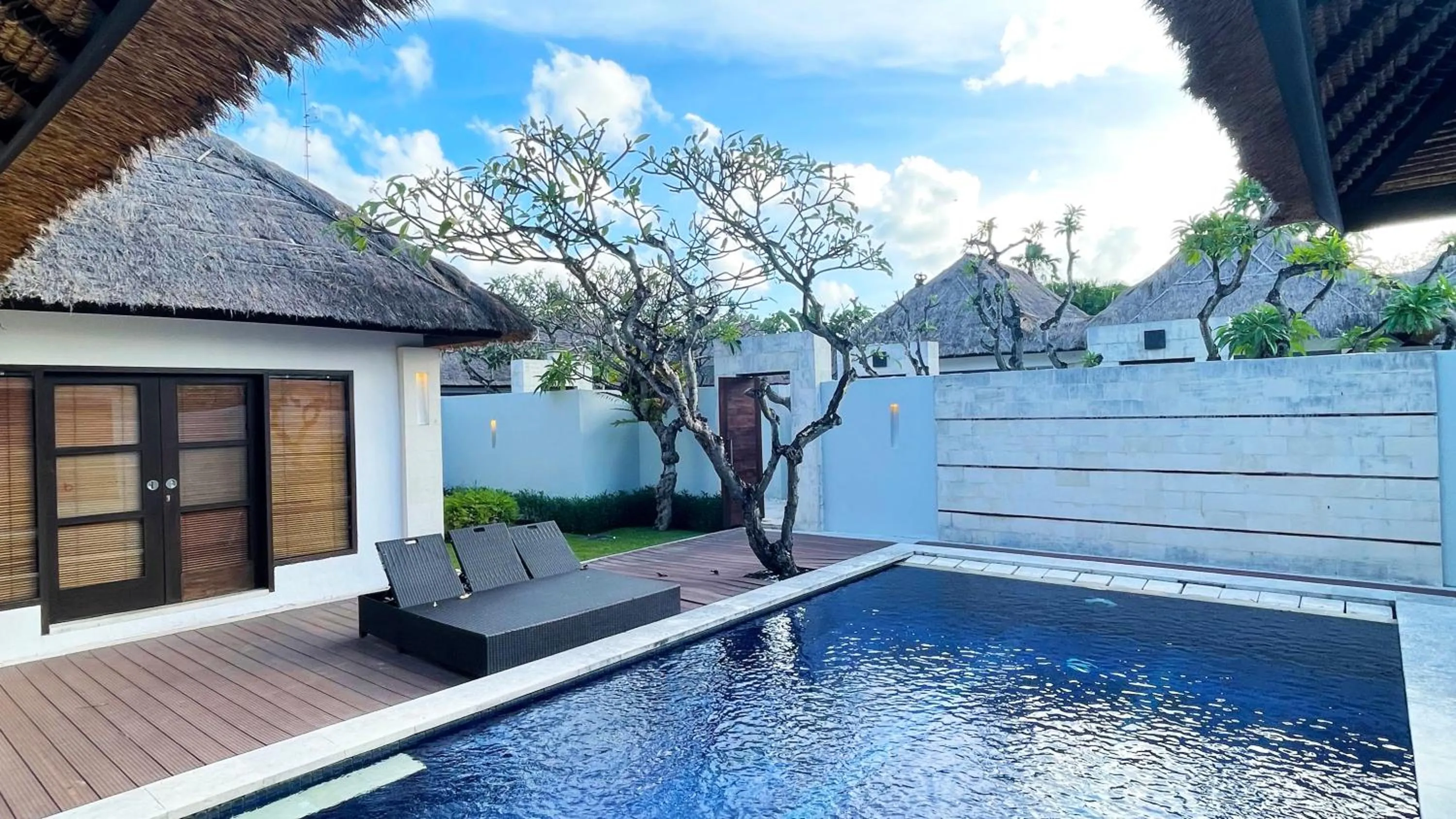 Swimming pool in Bvilla Spa