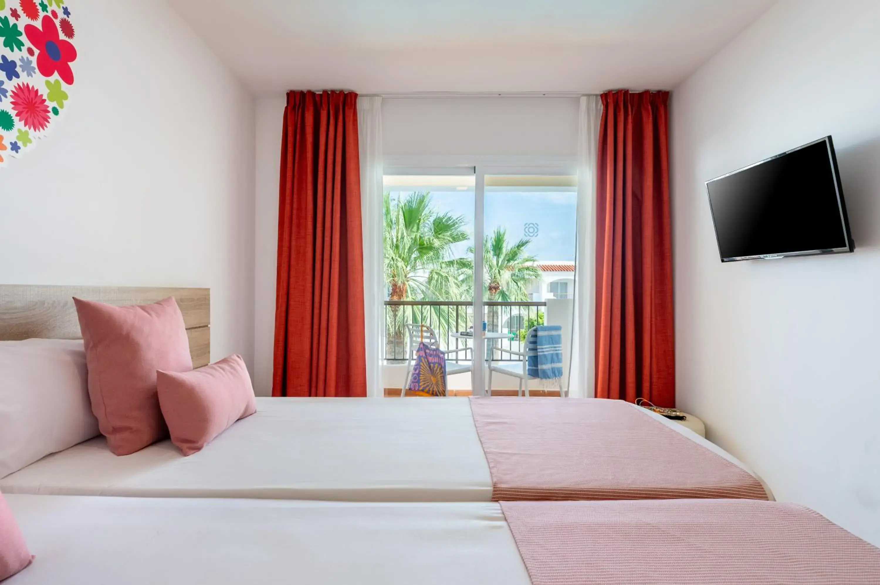 Twin Room with Pool View - single occupancy in Hotel Vibra Bossa Flow - Adults only Twin Room with Pool View - single occupancy in Hotel Vibra Bossa Flow - Adults only