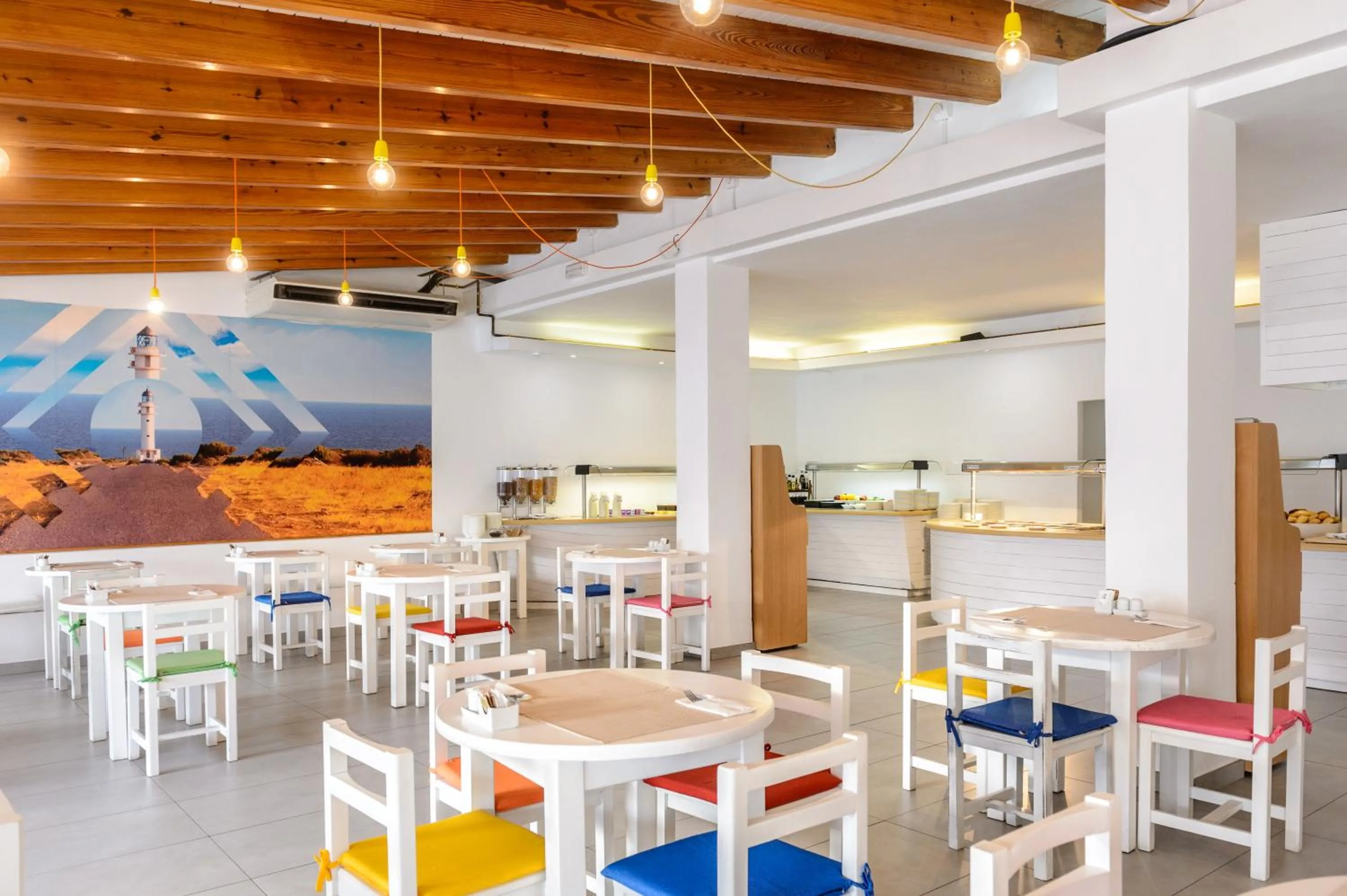 Lounge or bar in Hotel Vibra Bossa Flow - Adults only