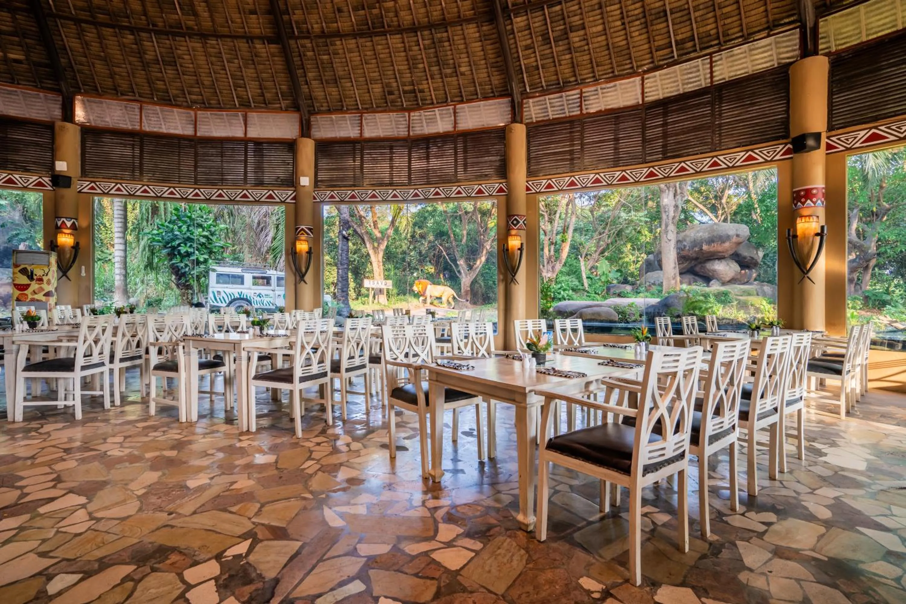 Restaurant/places to eat in Mara River Safari Lodge Bali