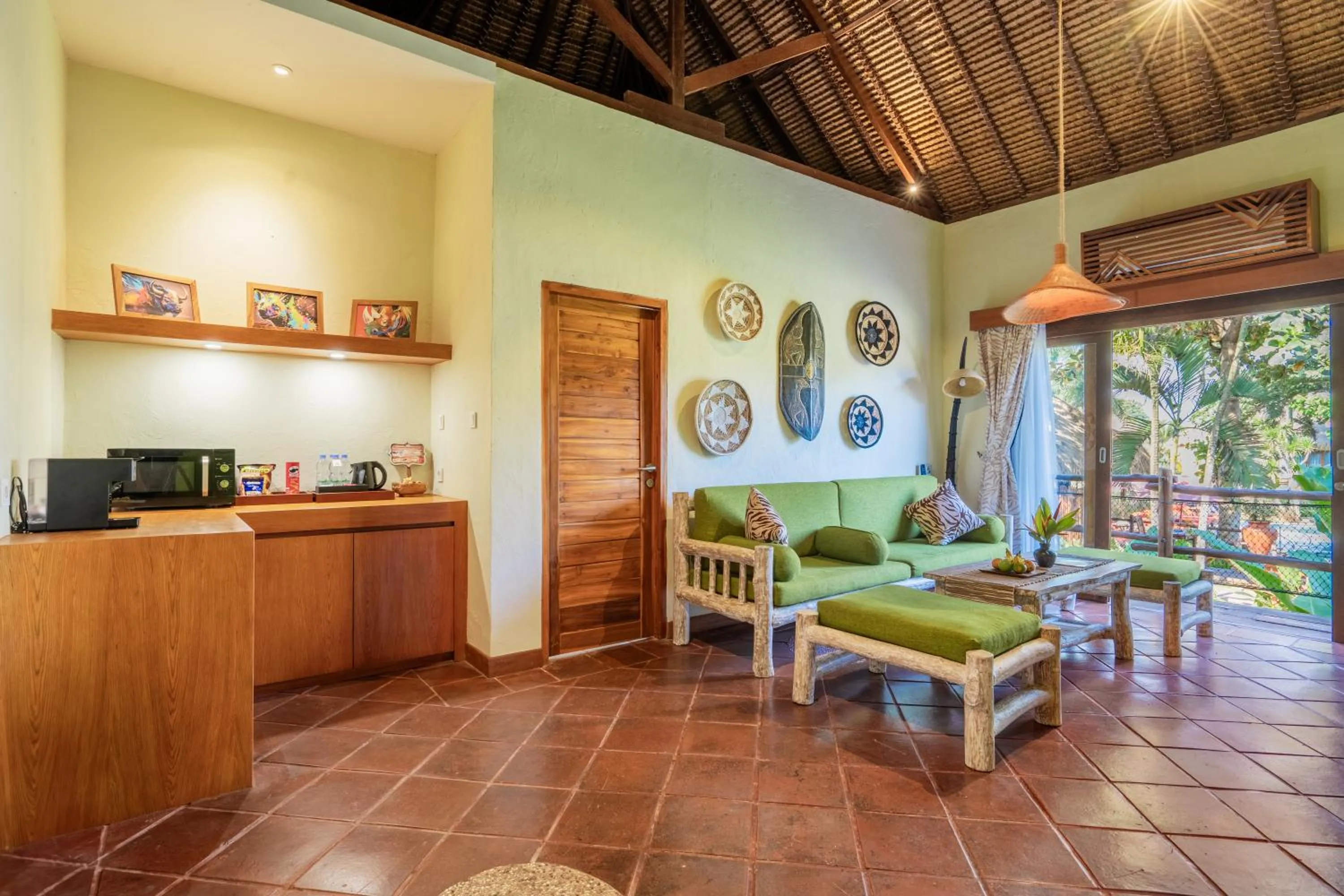 Kitchen or kitchenette in Mara River Safari Lodge Bali