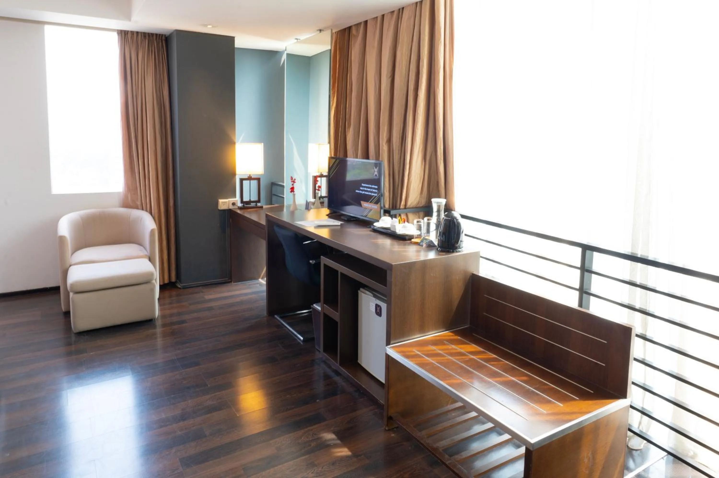 Coffee/tea facilities in Akmani Hotel Jakarta