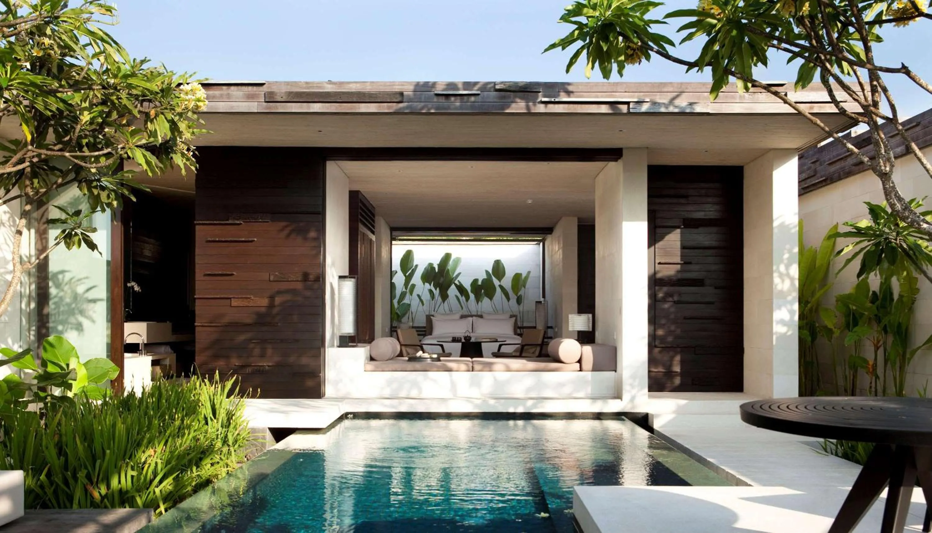 Photo of the whole room in Alila Villas Uluwatu