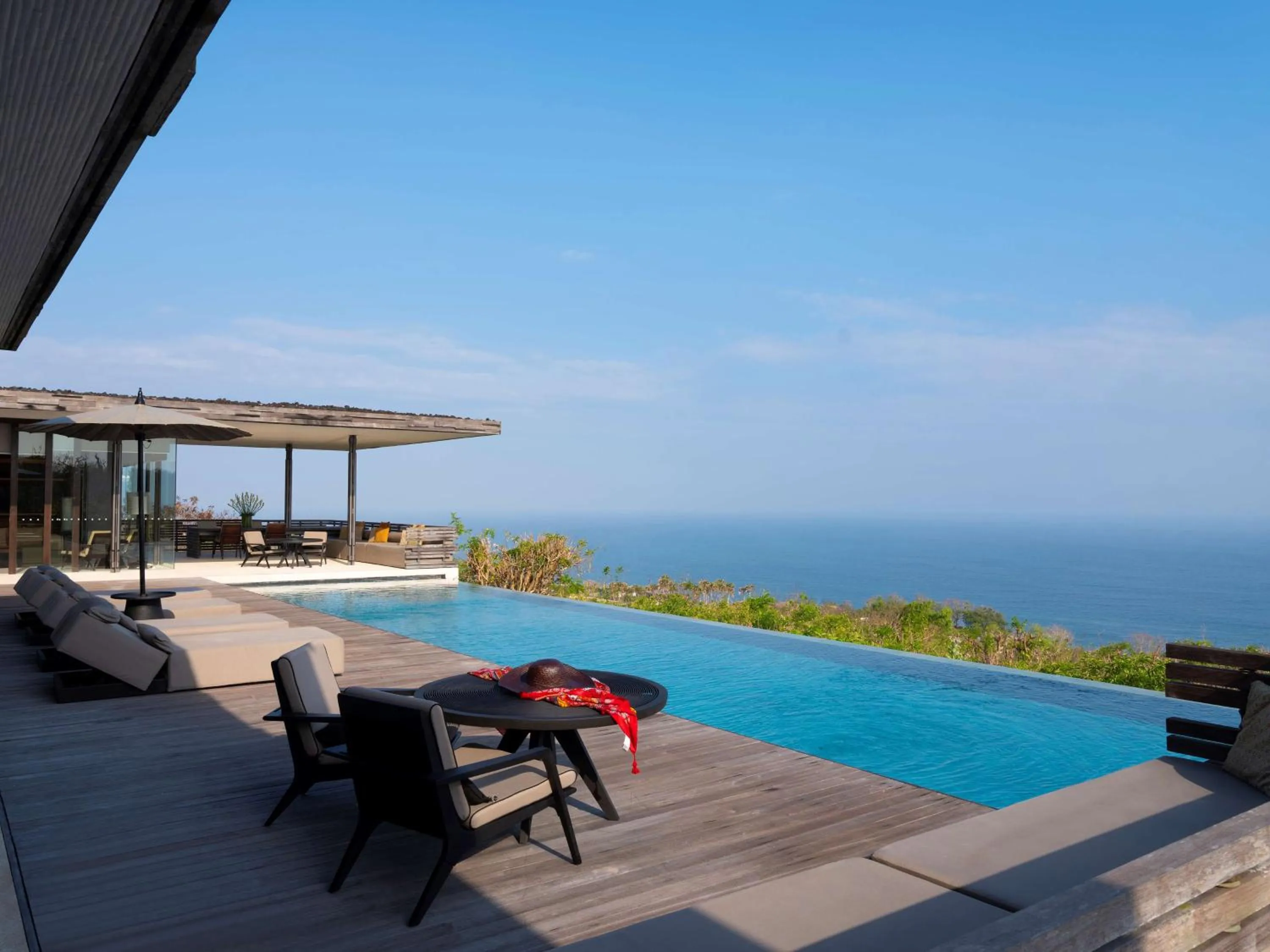 Photo of the whole room in Alila Villas Uluwatu