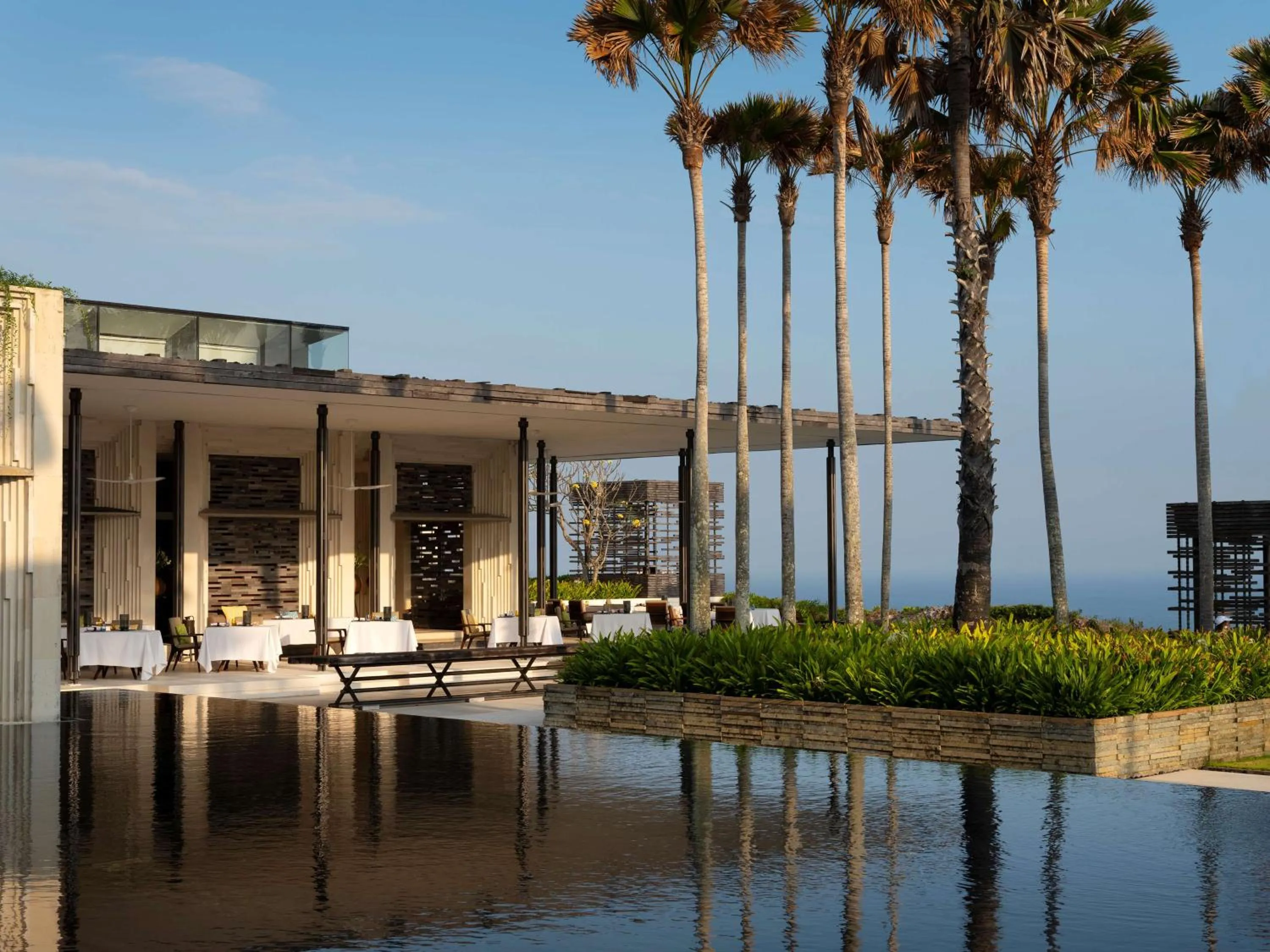 Restaurant/places to eat in Alila Villas Uluwatu
