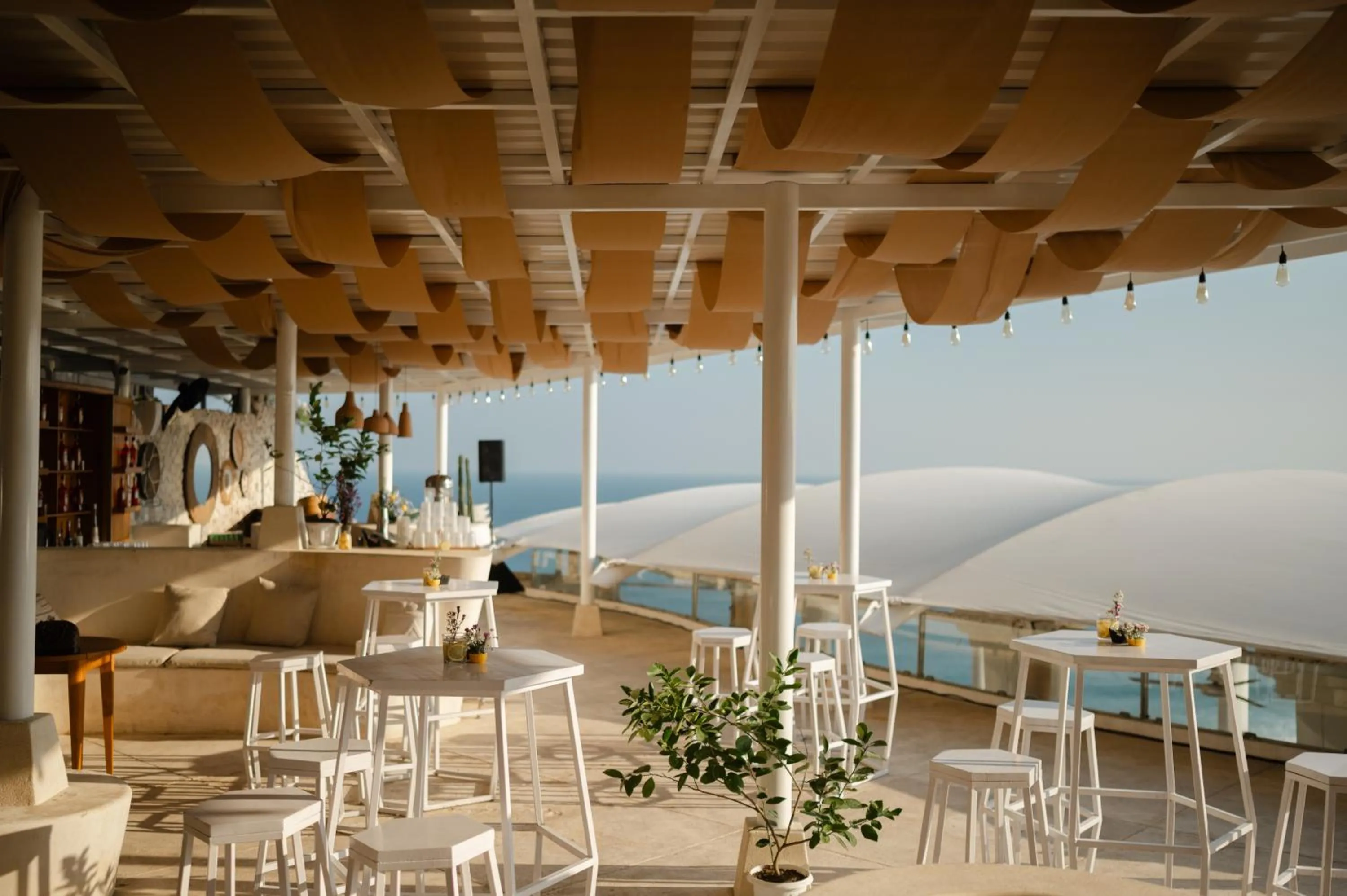 Restaurant/places to eat in Karma Kandara