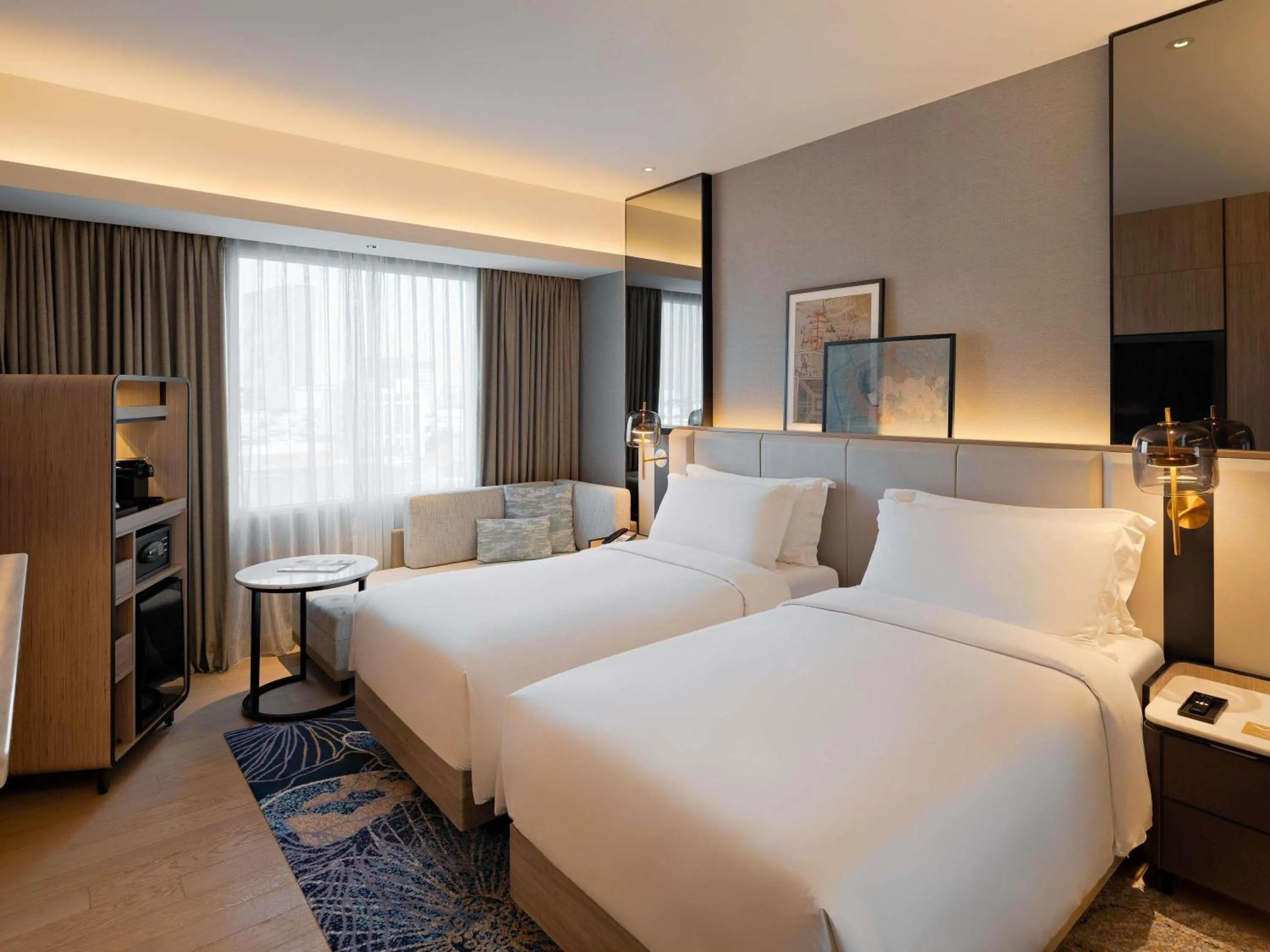 Bedroom, Bed in Mövenpick Hotel Jakarta City Centre