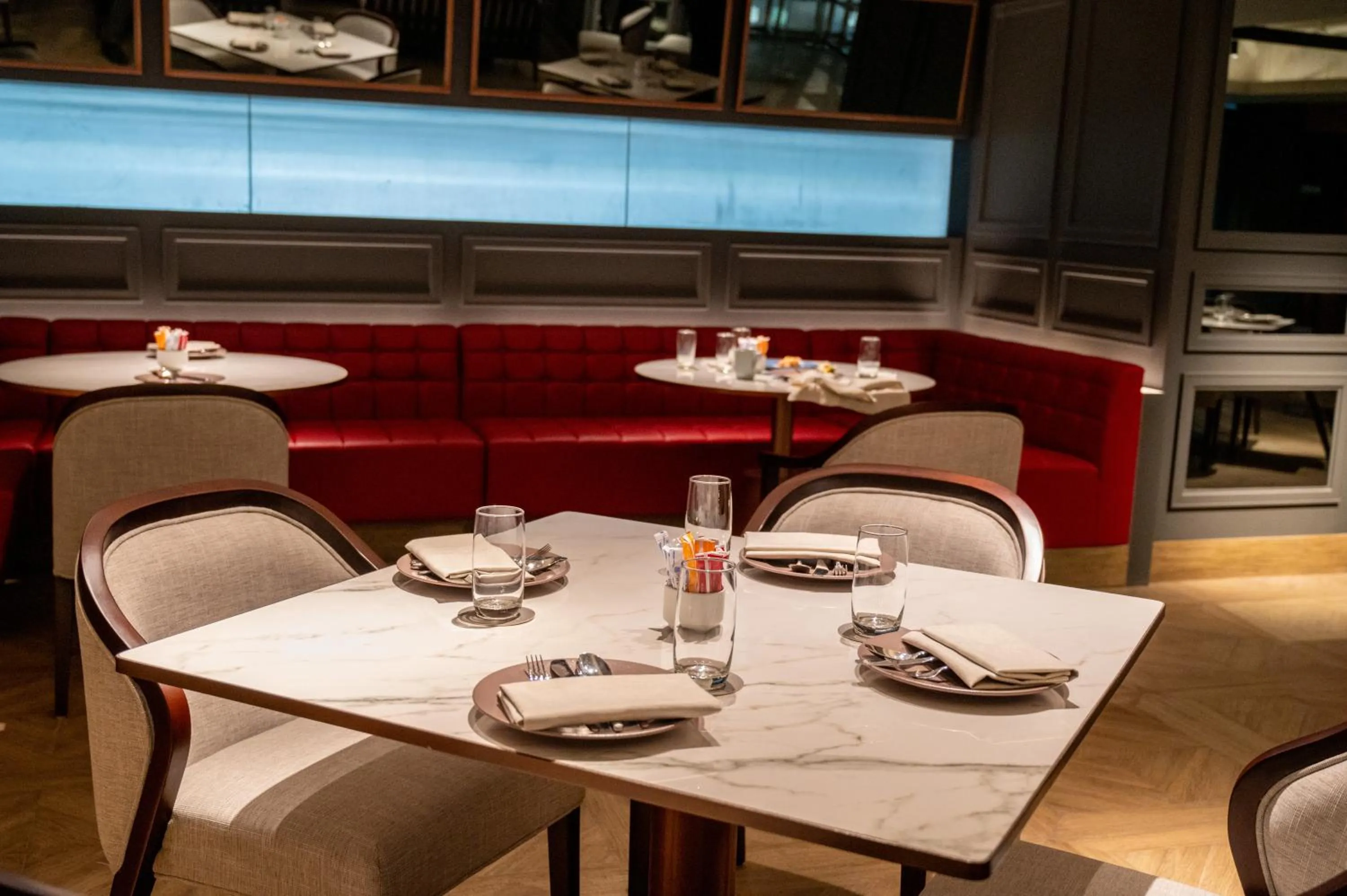 Restaurant/places to eat in Mövenpick Hotel Jakarta City Centre