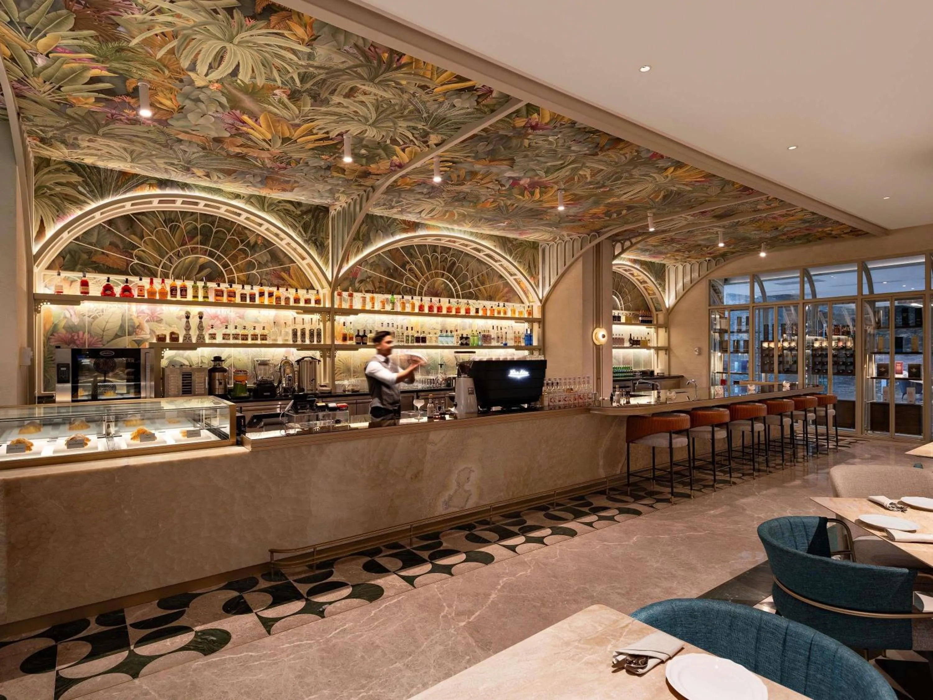 Restaurant/places to eat in Mövenpick Hotel Jakarta City Centre