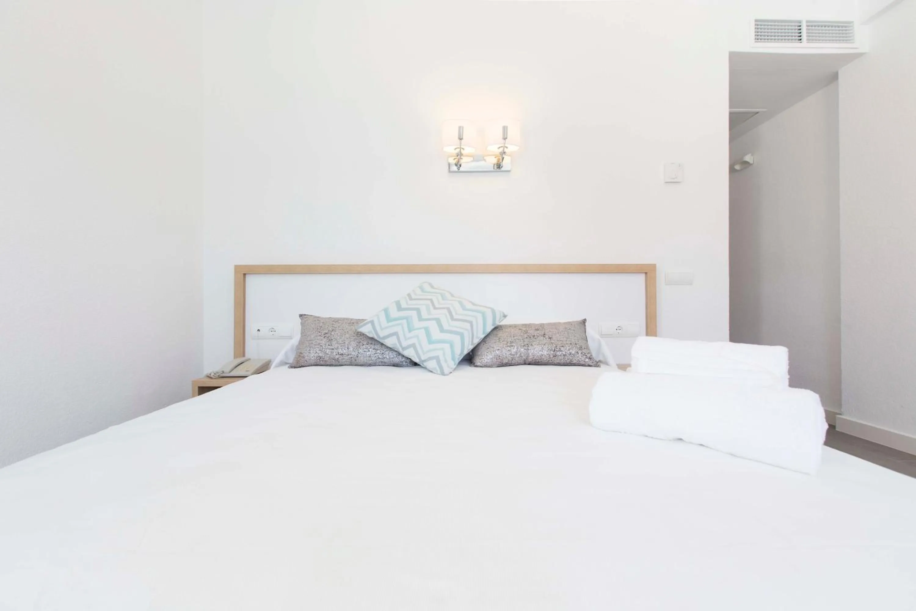 Bed in Beach Star Ibiza
