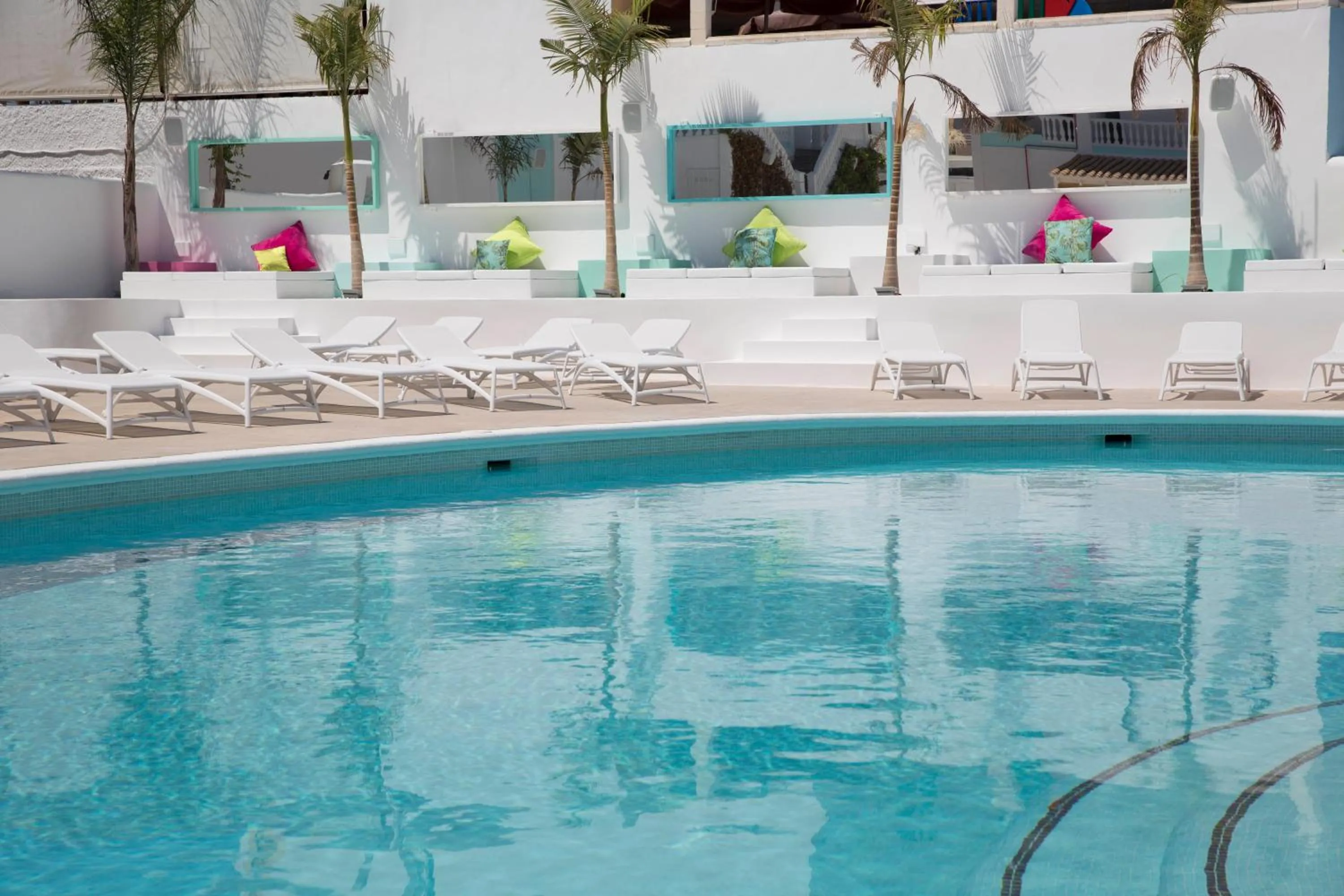 Swimming pool in Beach Star Ibiza