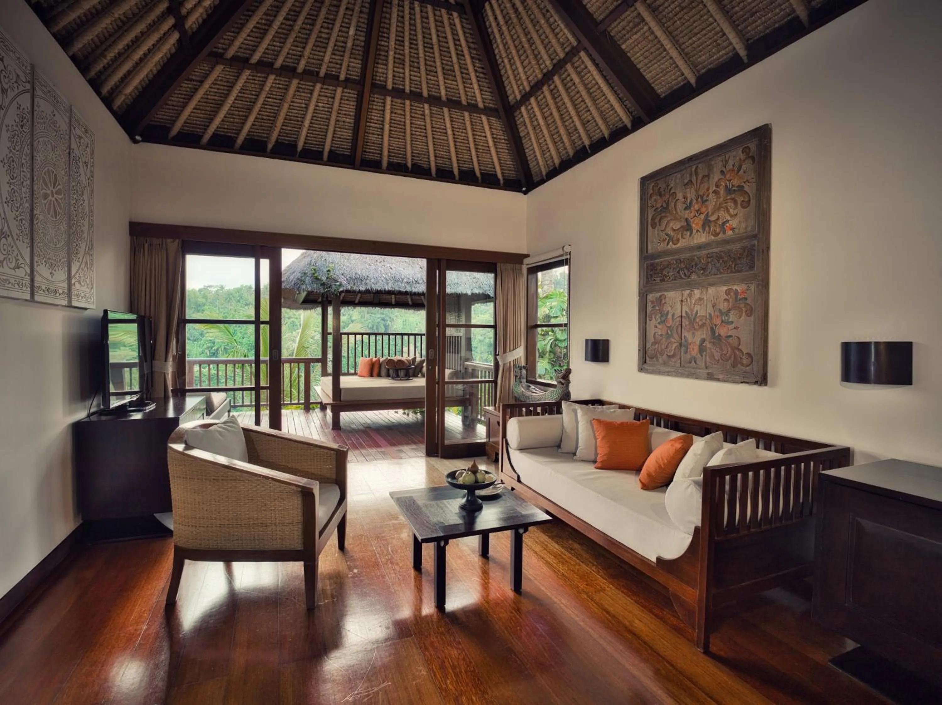 Living room in Hanging Gardens of Bali
