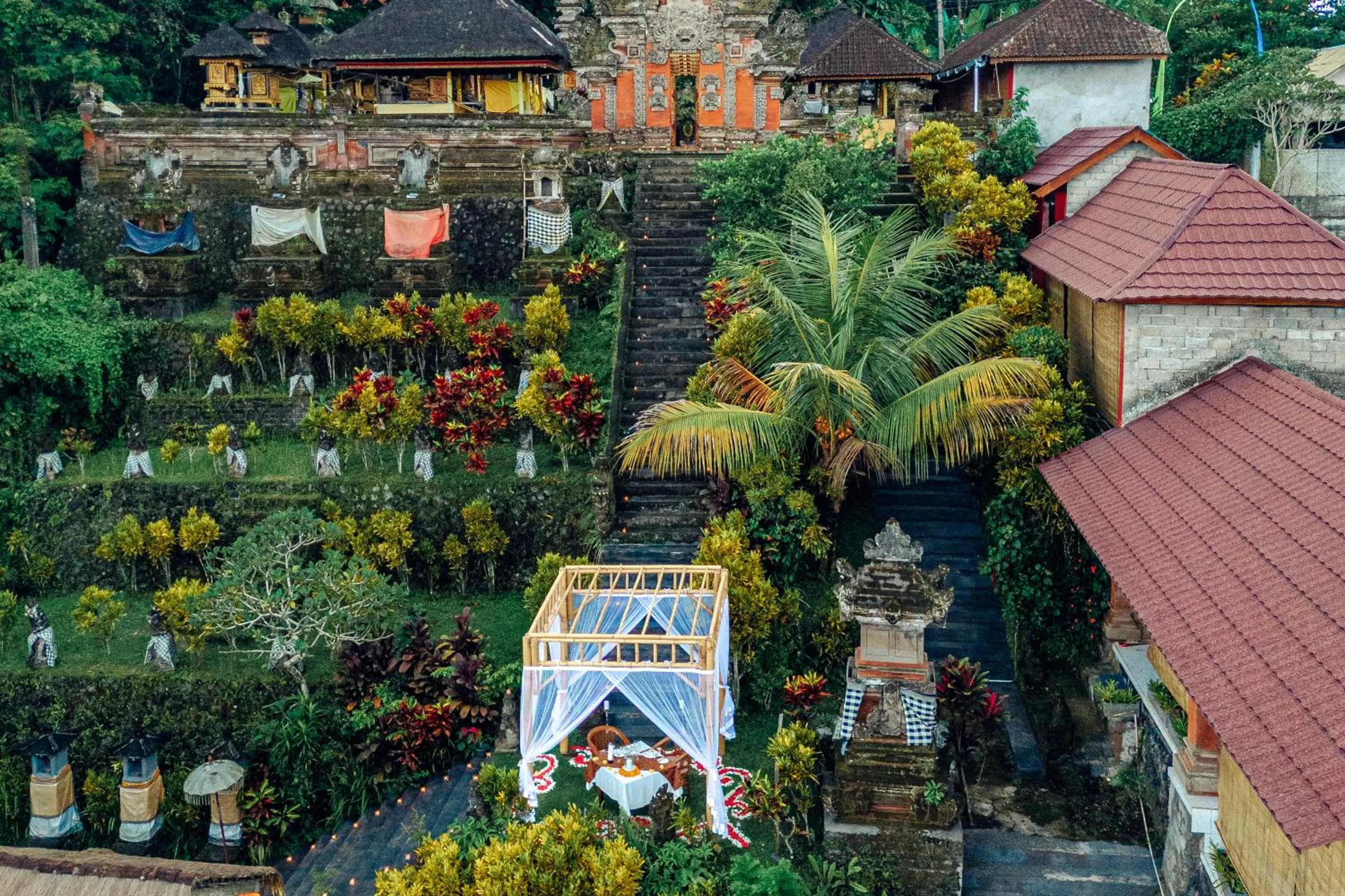 Activities in Hanging Gardens of Bali