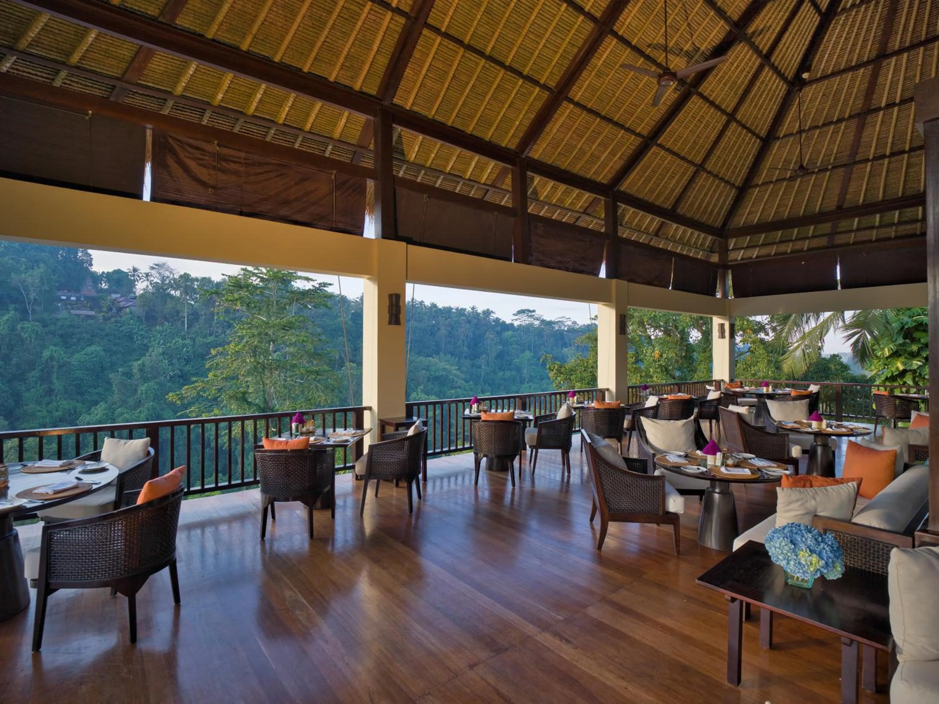 Restaurant/places to eat in Hanging Gardens of Bali