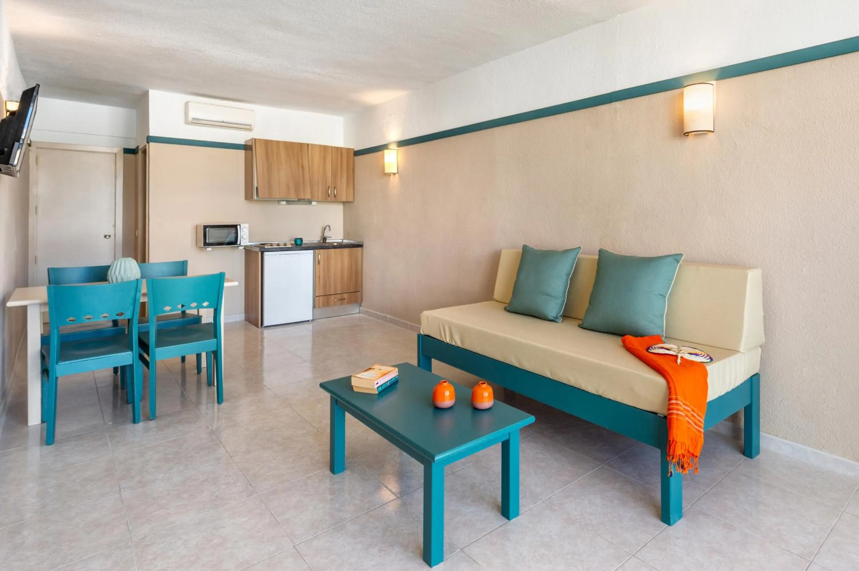 Kitchen or kitchenette in Aparthotel Vibra Club Maritim