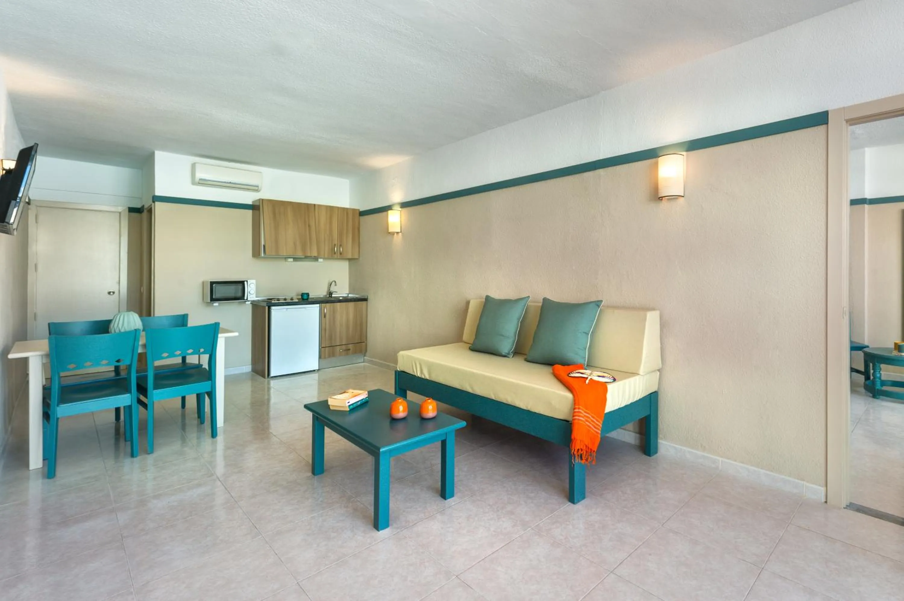 Kitchen or kitchenette in Aparthotel Vibra Club Maritim