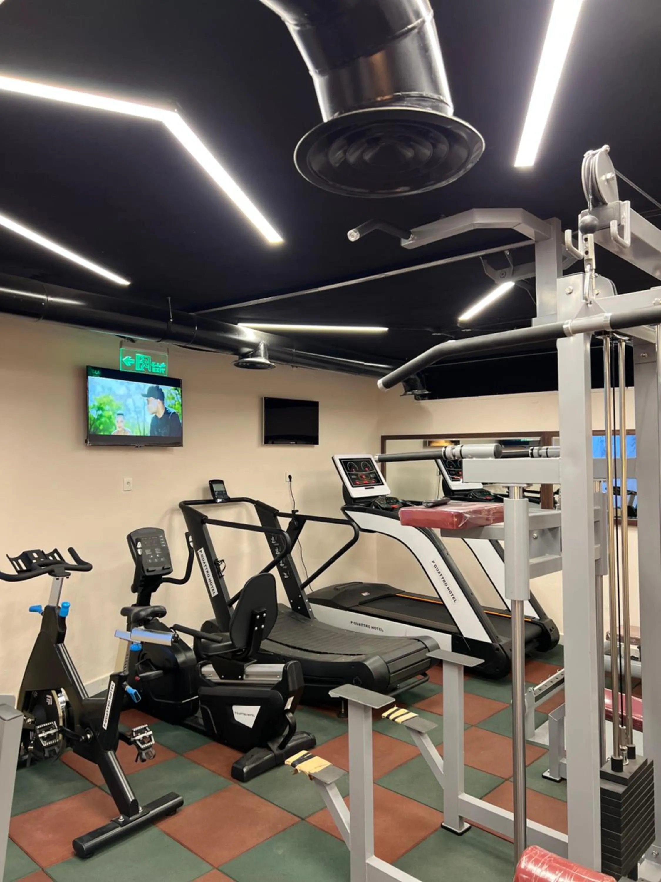 Fitness centre/facilities in P Quattro Relax Hotel