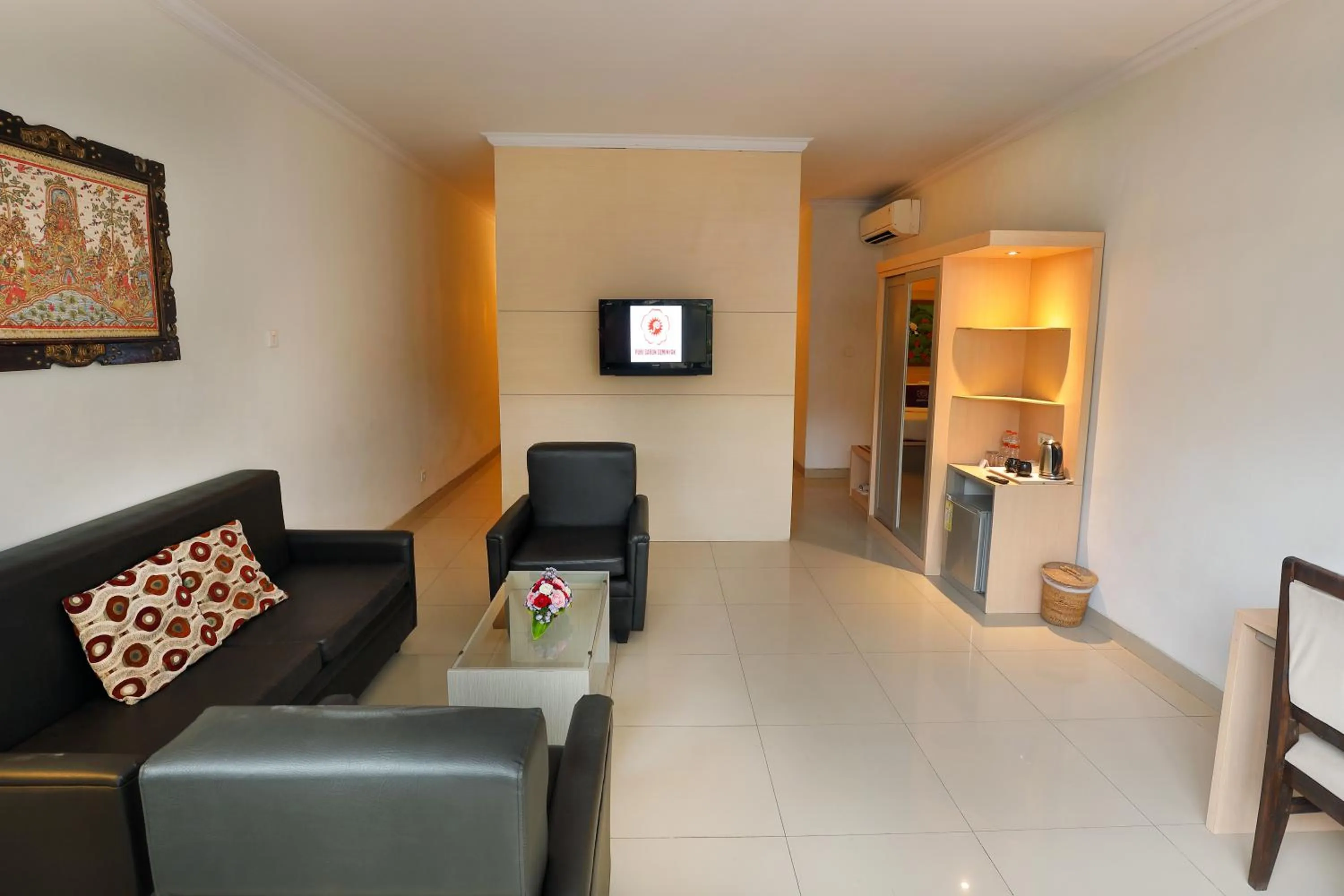 Living room in Puri Saron Hotel Seminyak
