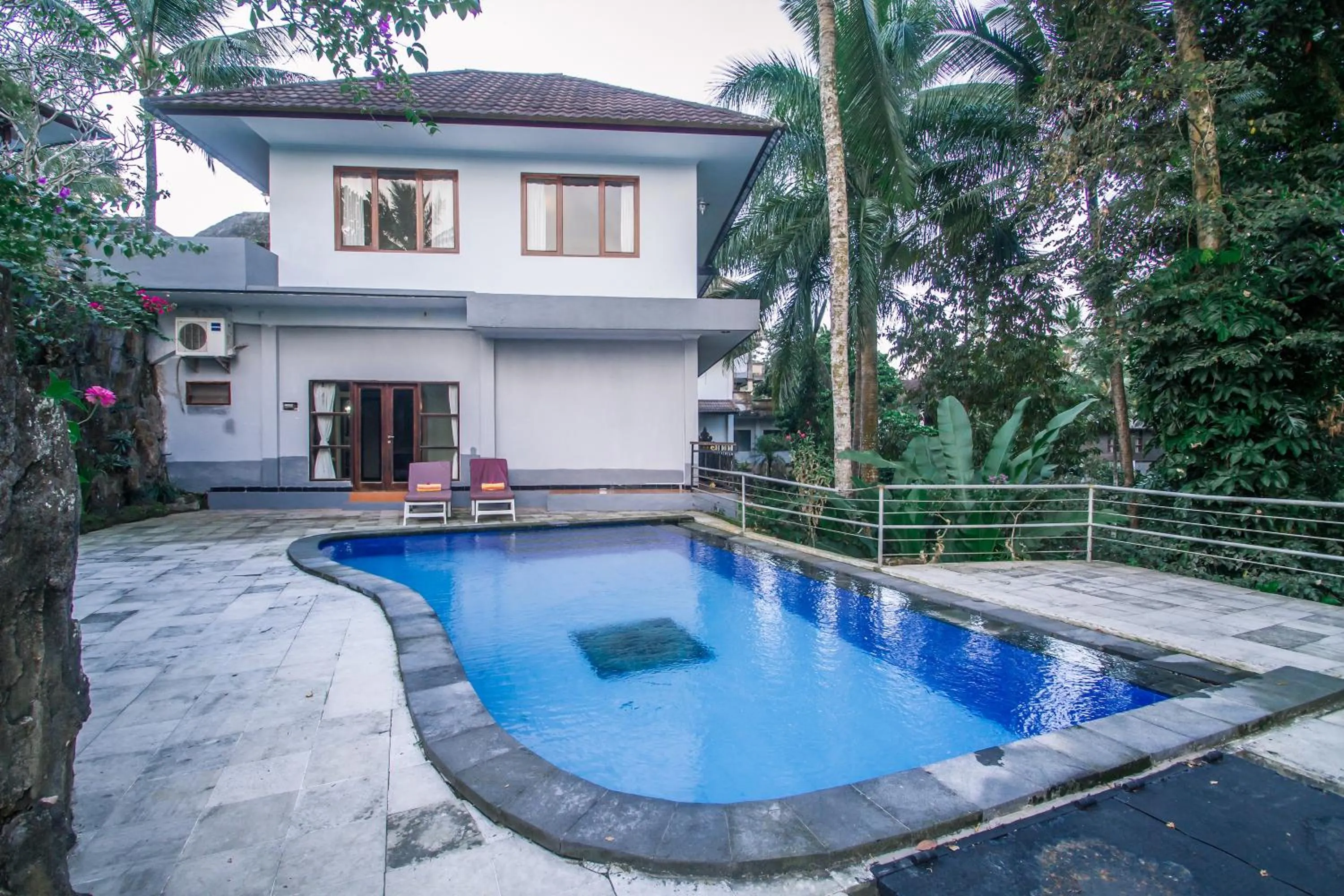 Property building in Puri Saron Hotel Madangan - Gianyar